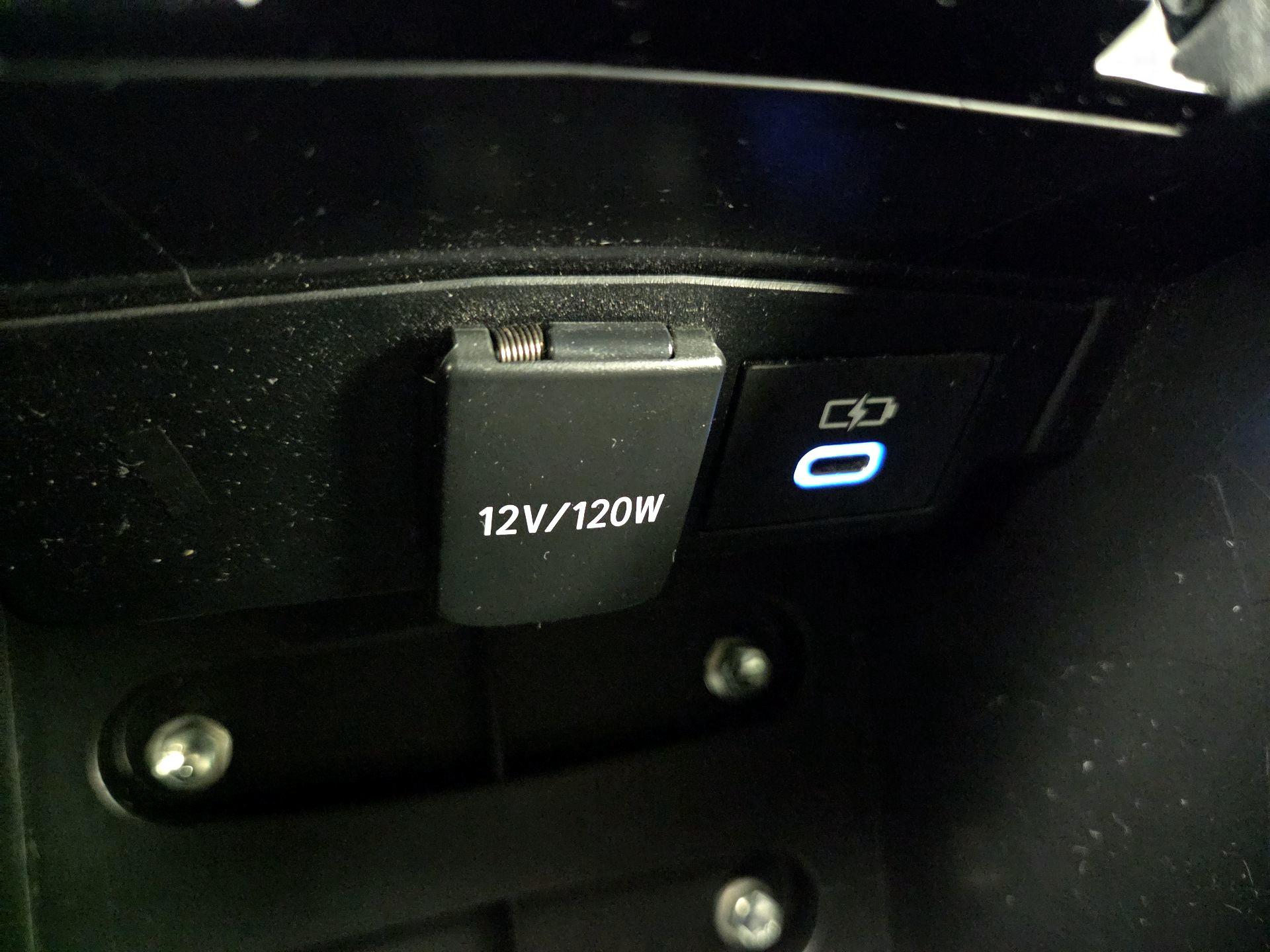 Thumbnail: 2022 Toyota Corolla - 18