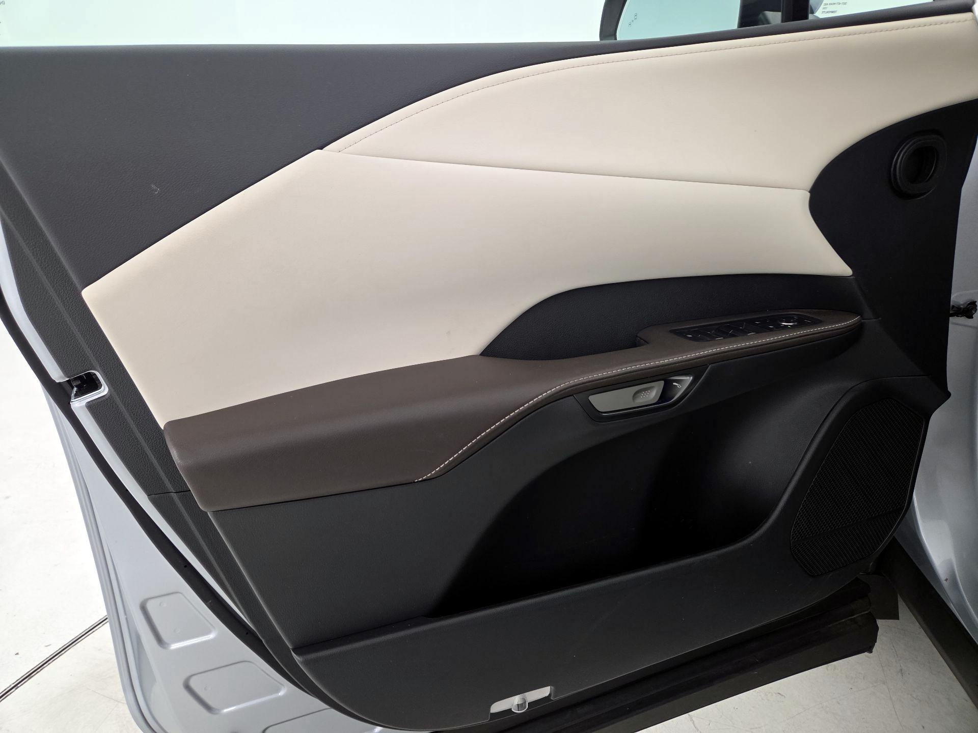 Thumbnail: 2023 Lexus RX - 12