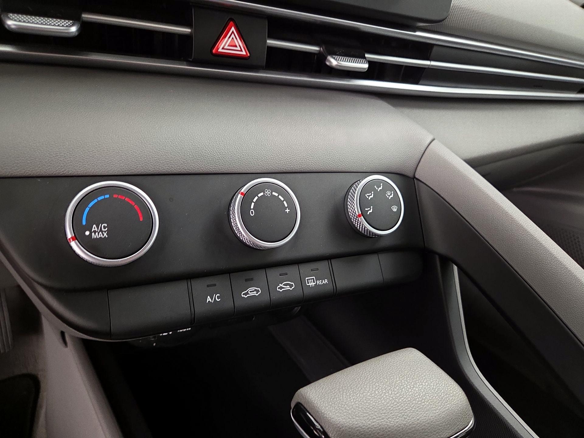 Thumbnail: 2023 Hyundai Elantra - 16