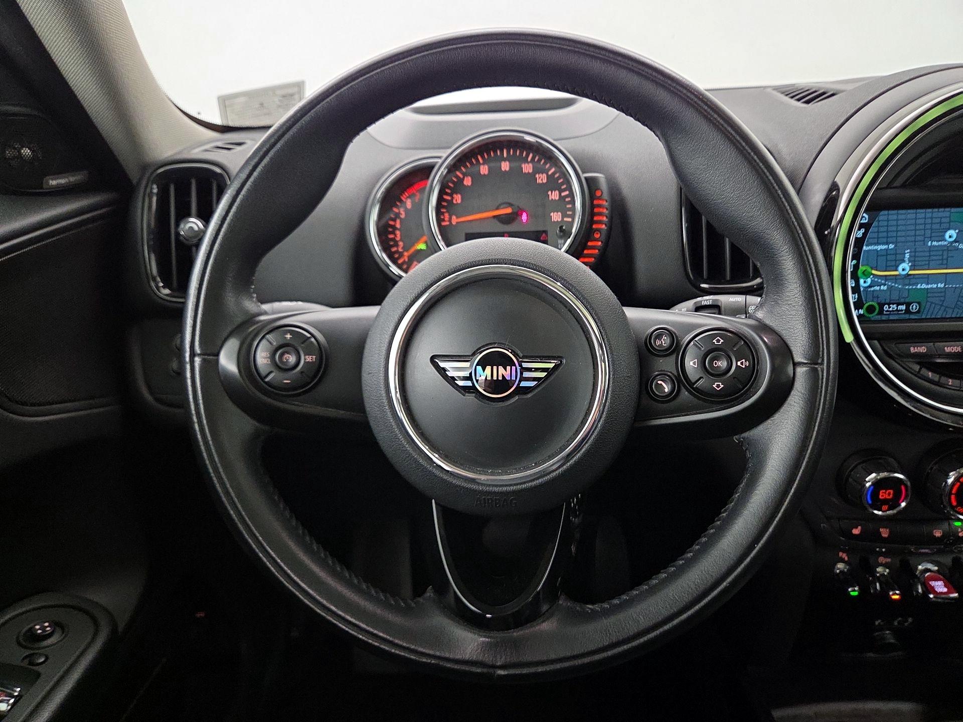 Thumbnail: 2017 MINI Cooper Countryman - 10