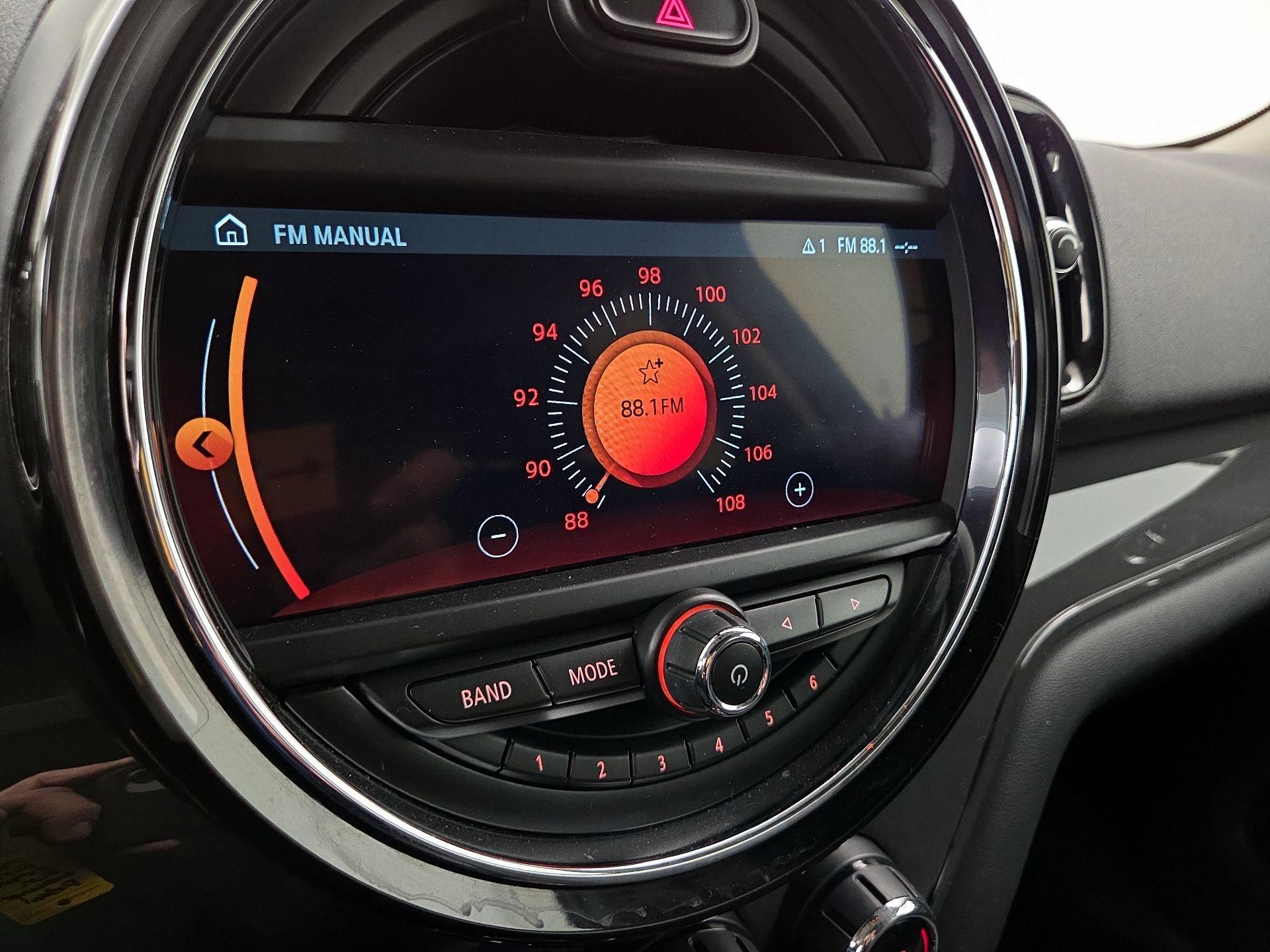 Thumbnail: 2017 MINI Cooper Countryman - 16