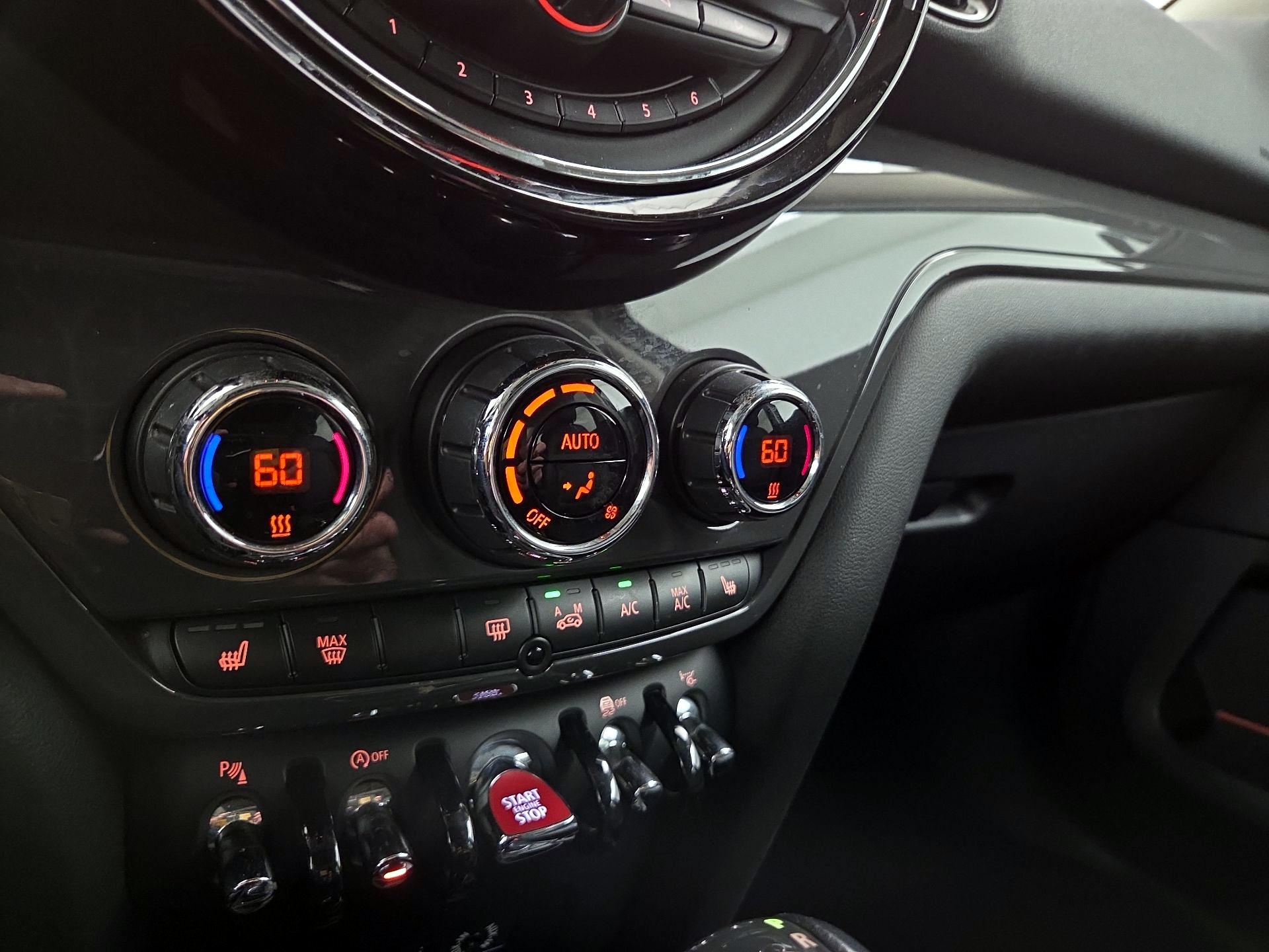 Thumbnail: 2017 MINI Cooper Countryman - 17