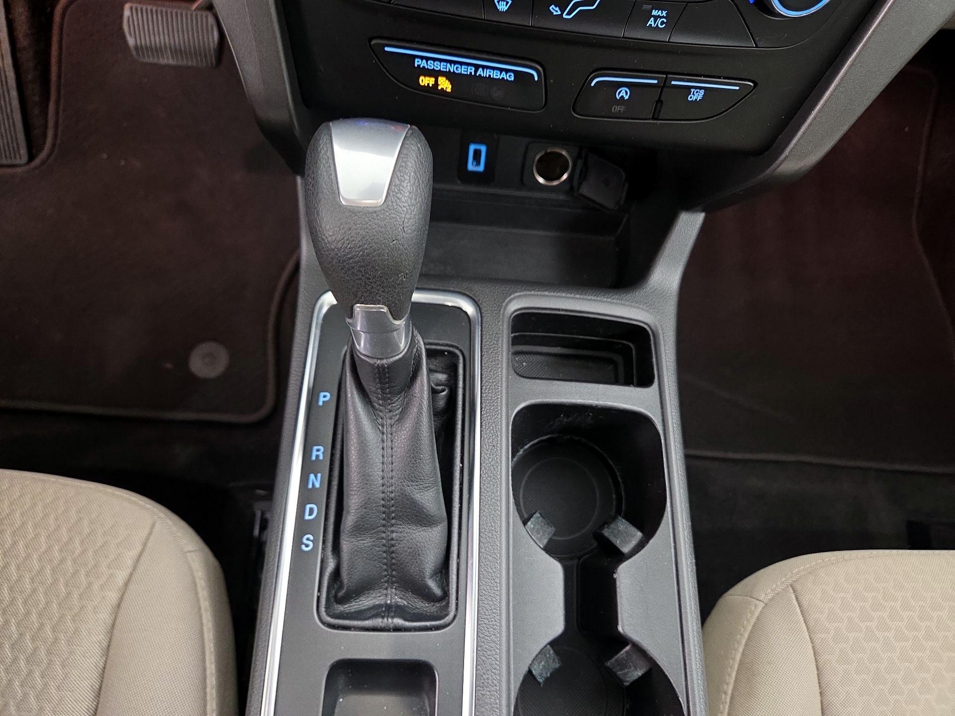 Thumbnail: 2017 Ford Escape - 17