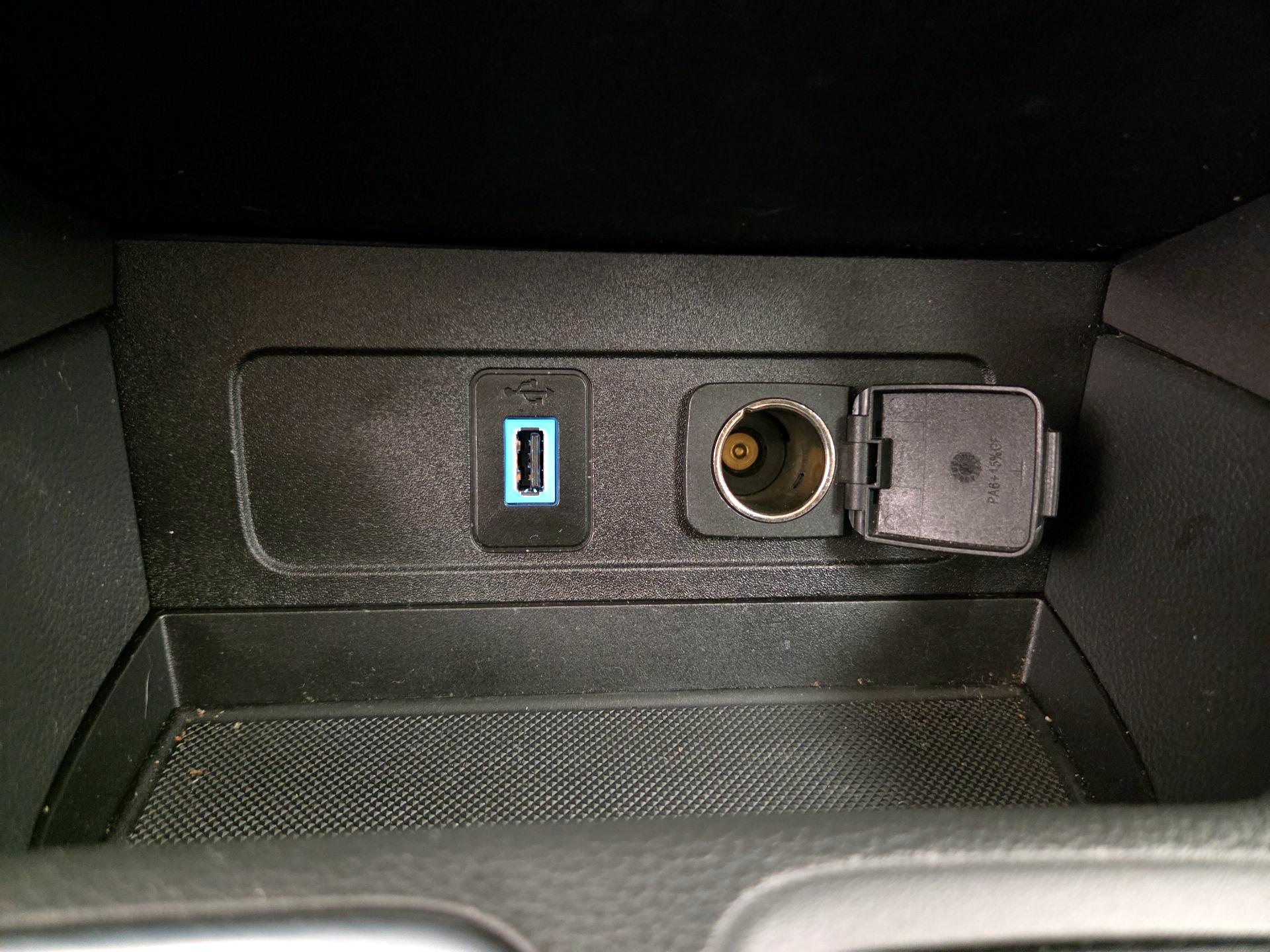 Thumbnail: 2017 Ford Escape - 18