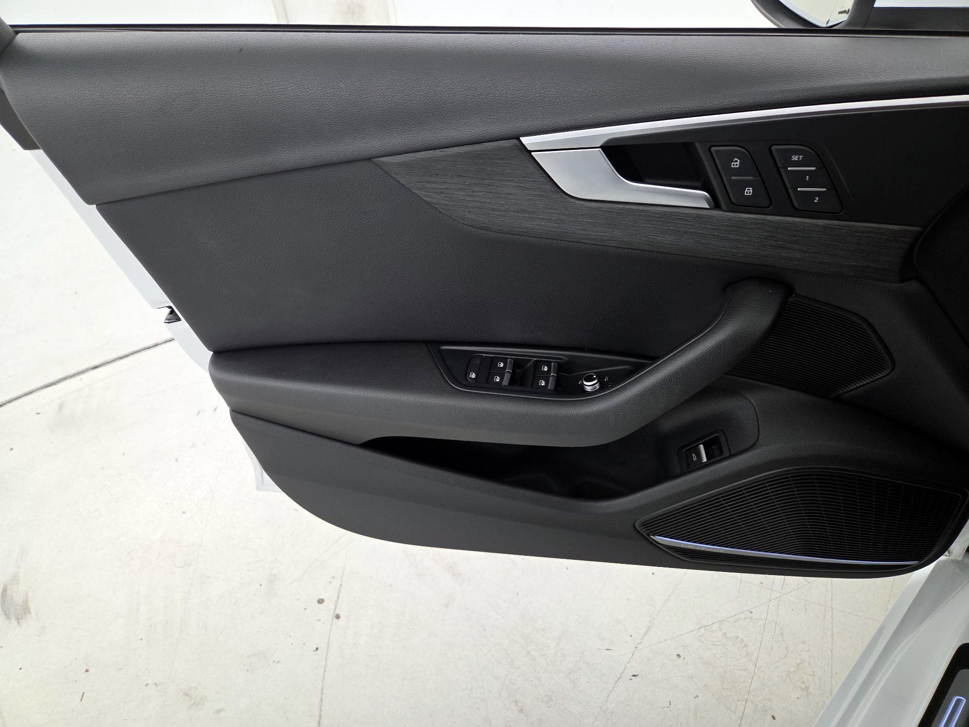 Thumbnail: 2018 Audi A4 - 12