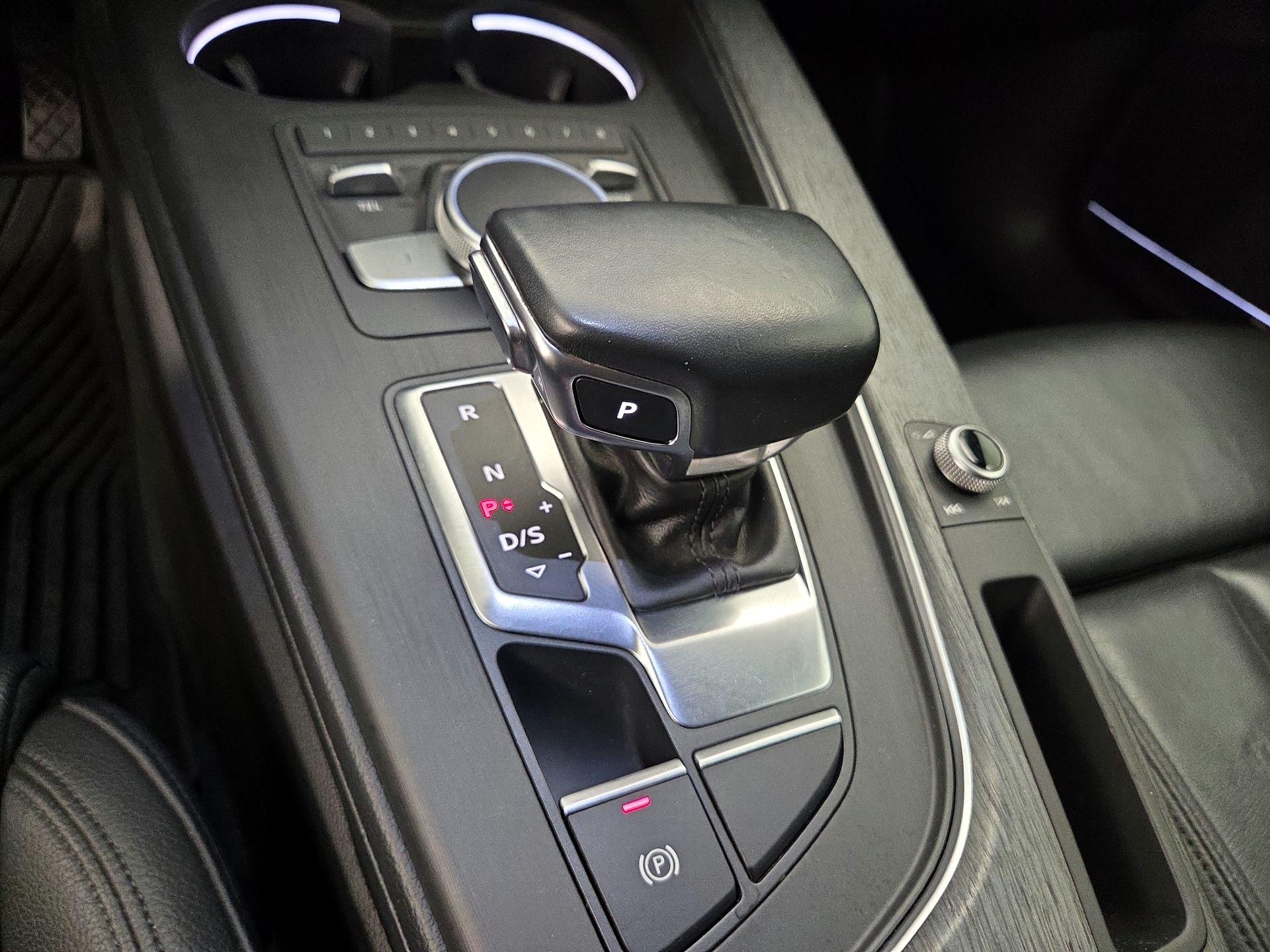 Thumbnail: 2018 Audi A4 - 18