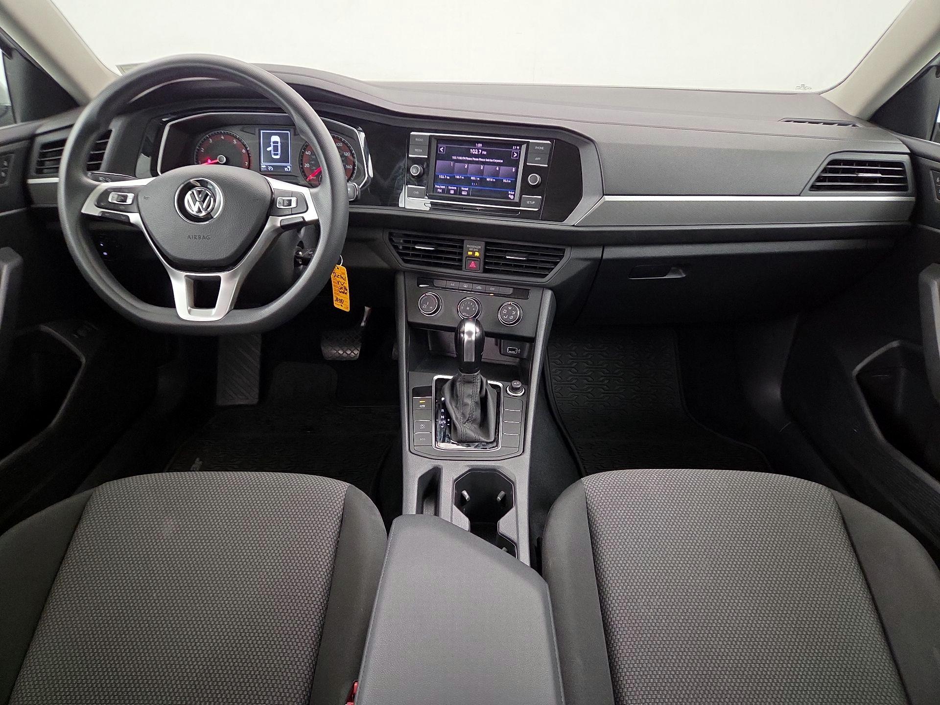 Thumbnail: 2019 Volkswagen Jetta - 9