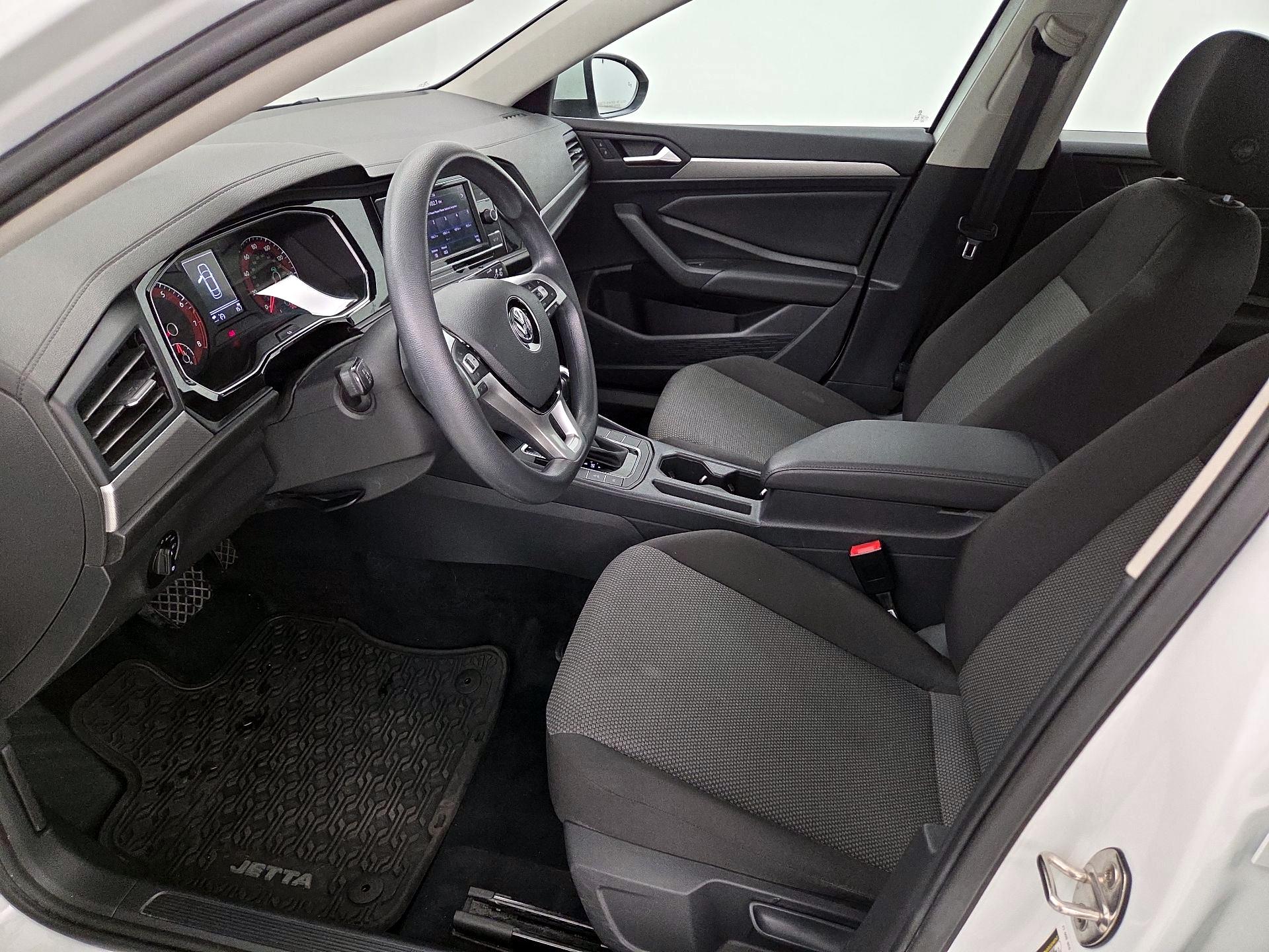 Thumbnail: 2019 Volkswagen Jetta - 11