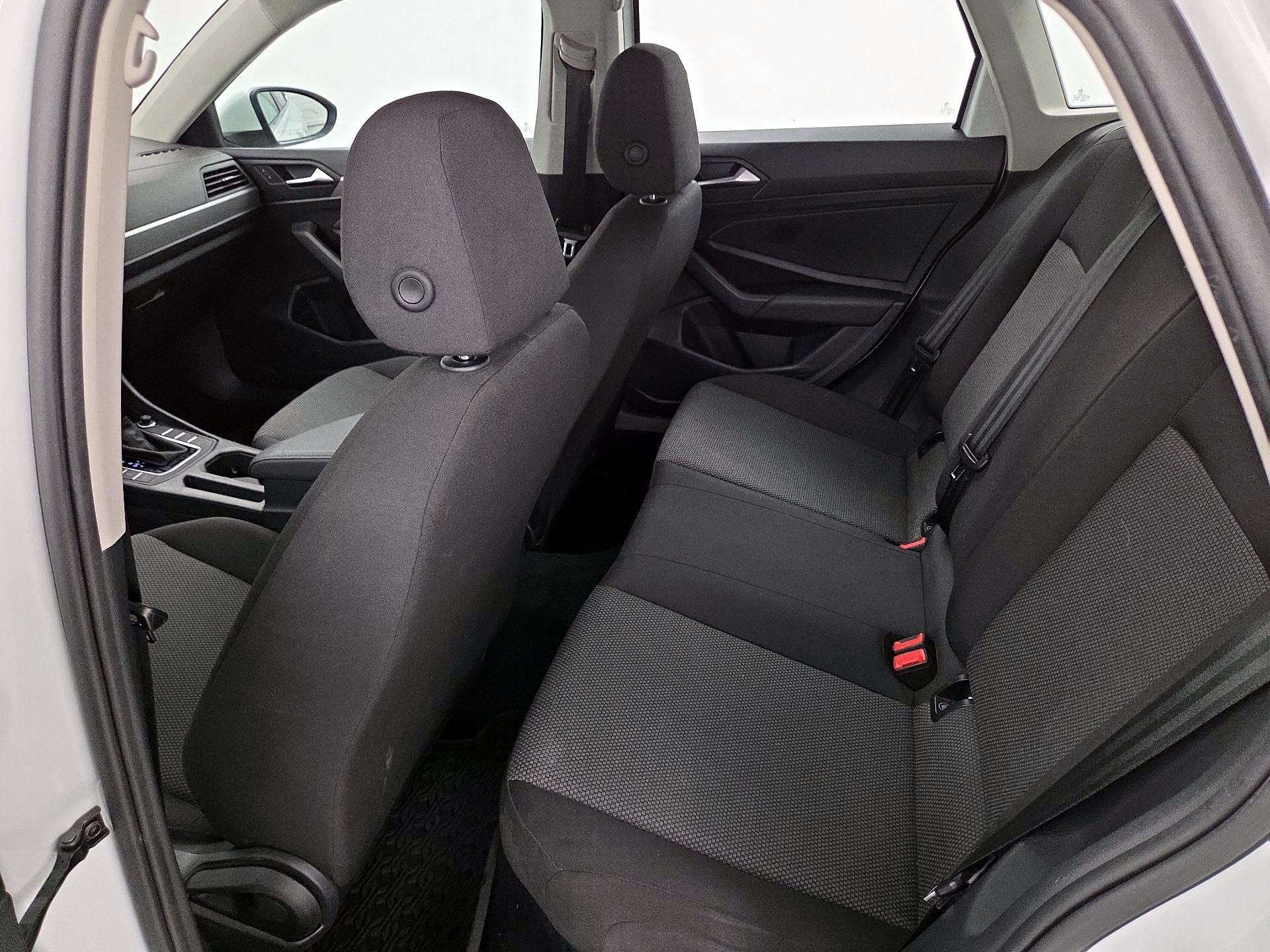 Thumbnail: 2019 Volkswagen Jetta - 19