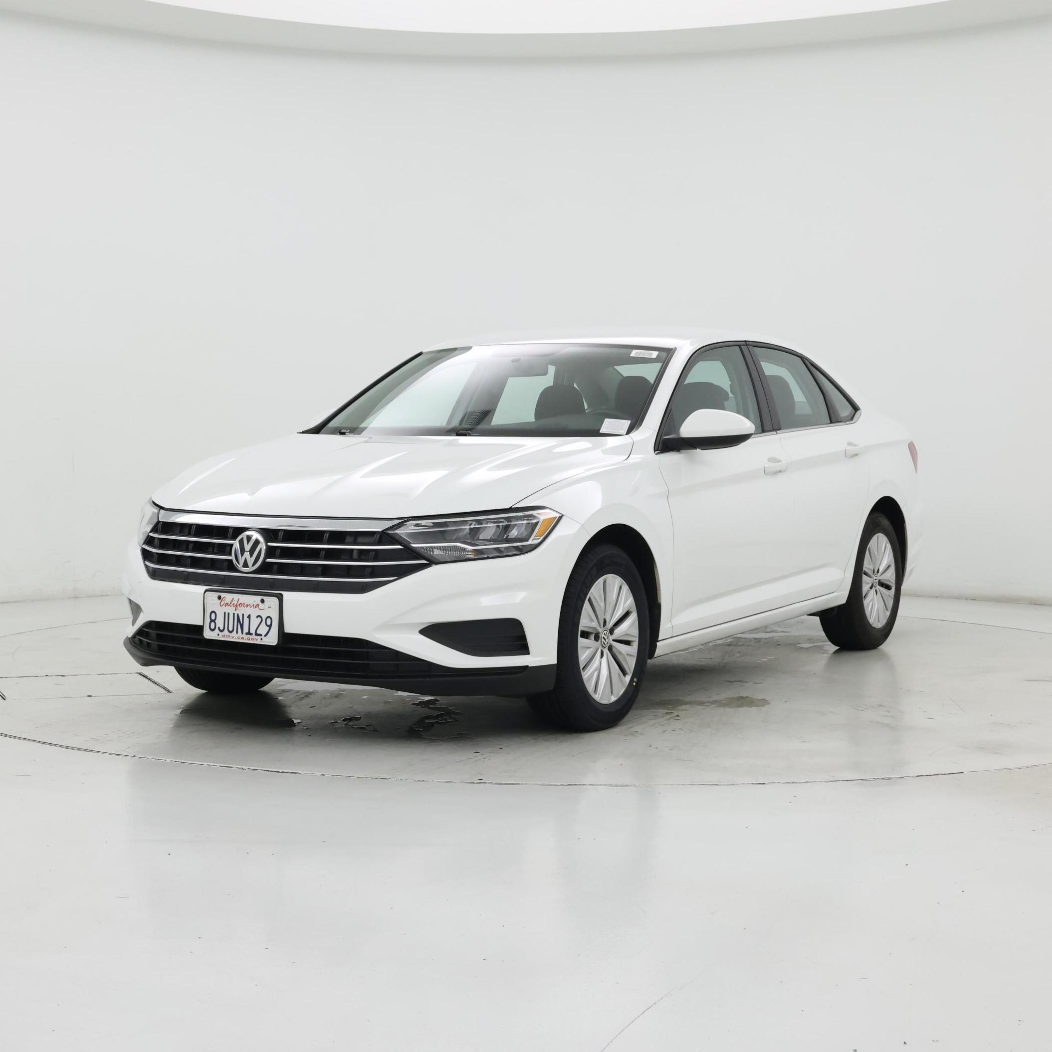 Thumbnail: 2019 Volkswagen Jetta - 4