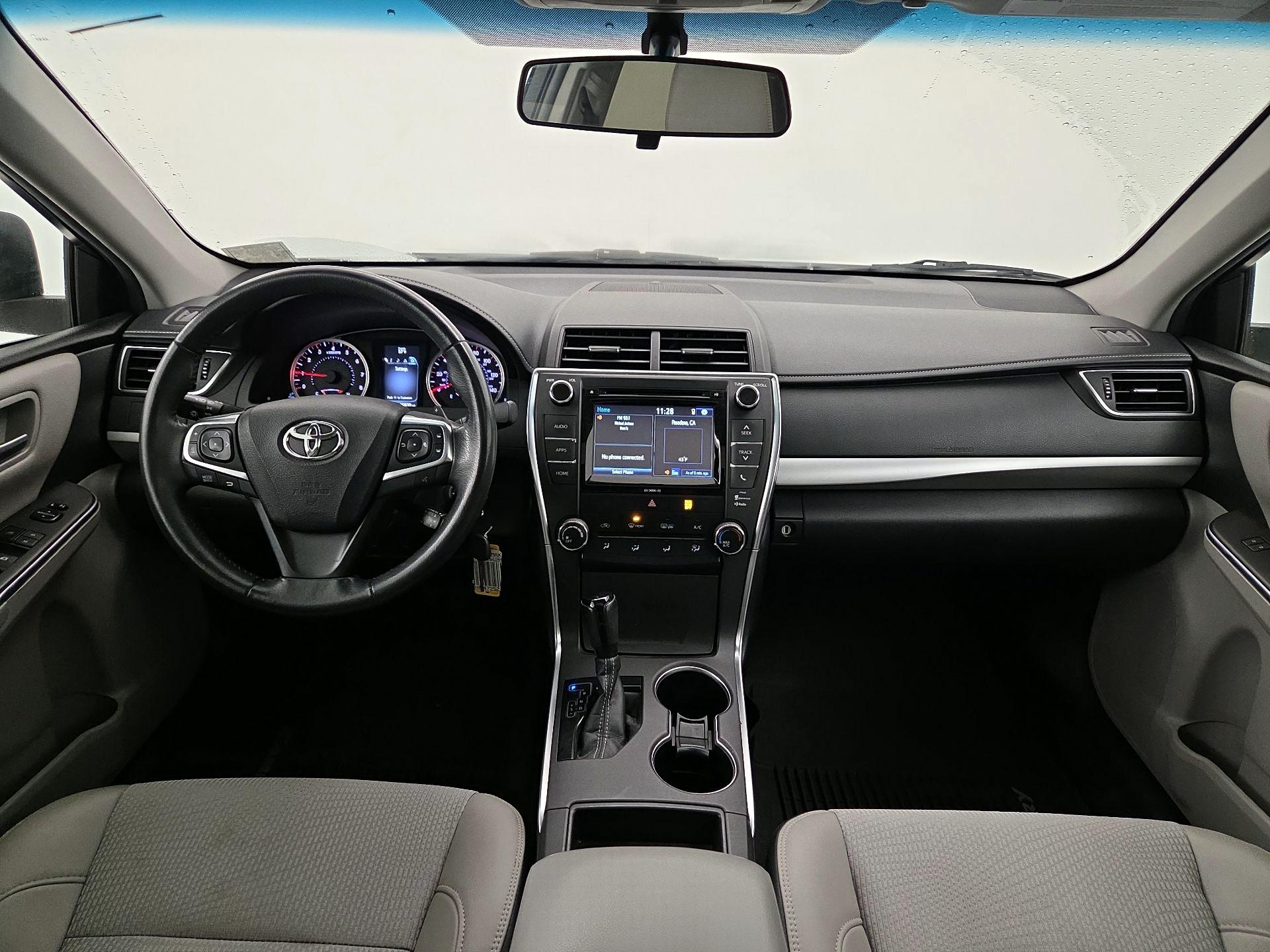 Thumbnail: 2017 Toyota Camry - 9