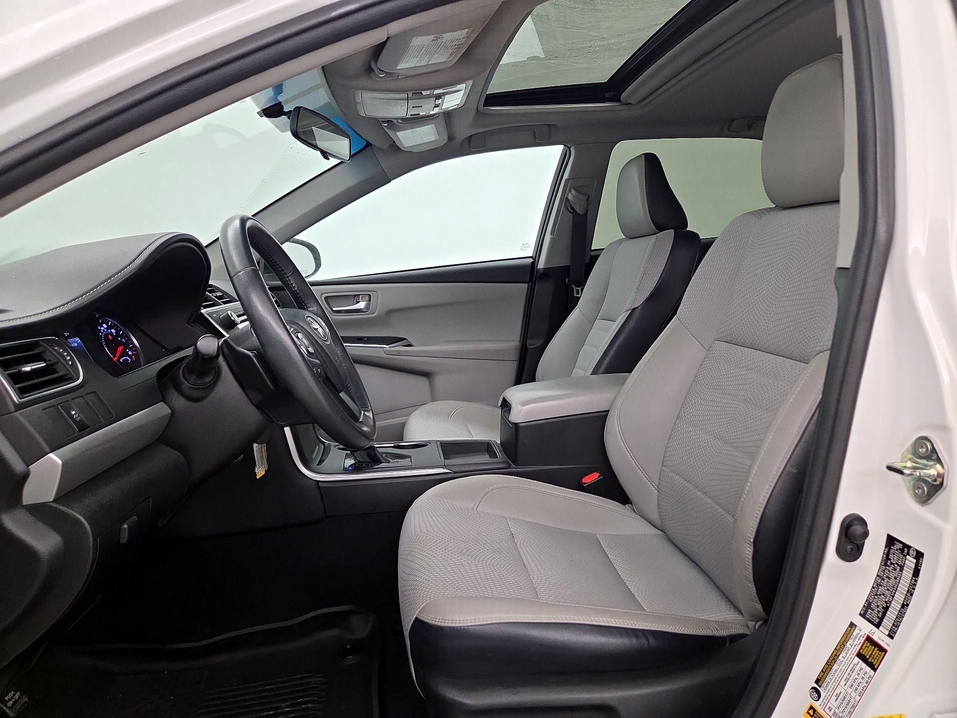 Thumbnail: 2017 Toyota Camry - 11