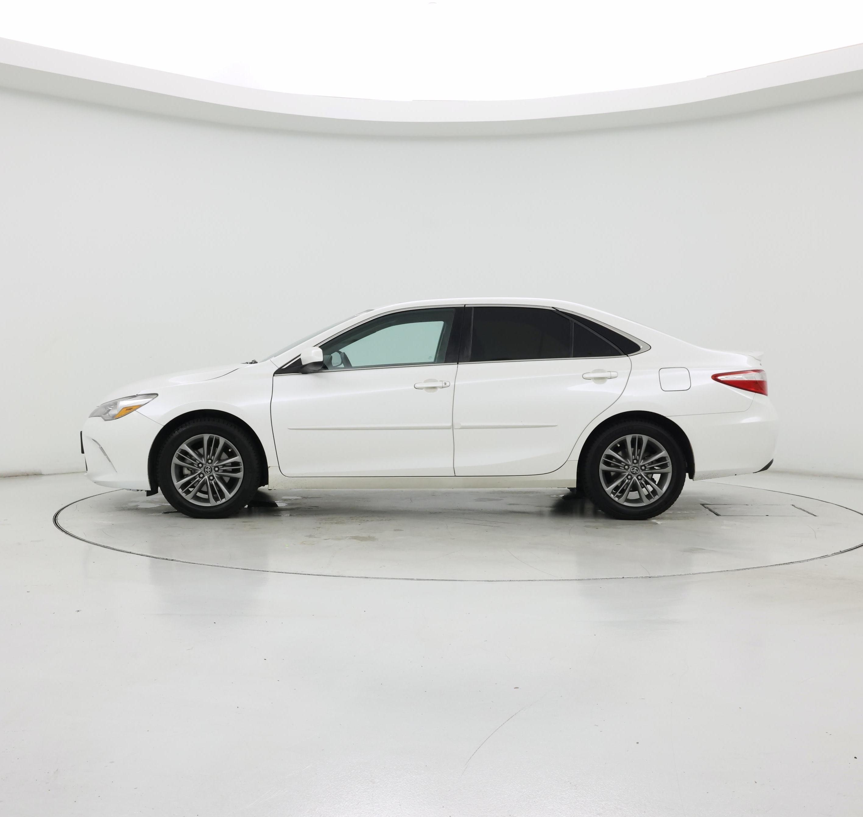 Thumbnail: 2017 Toyota Camry - 3