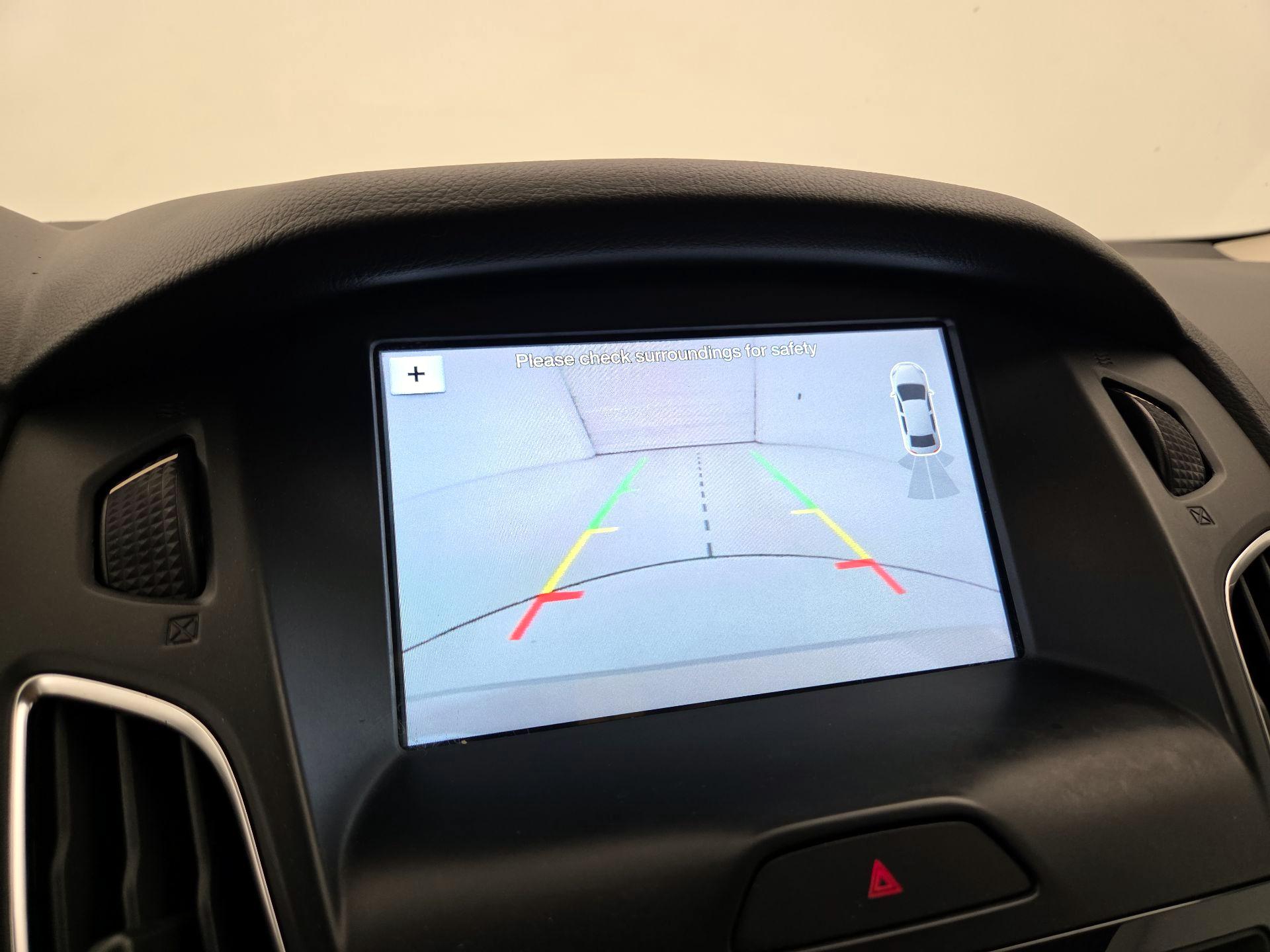 Thumbnail: 2016 Ford Focus - 14