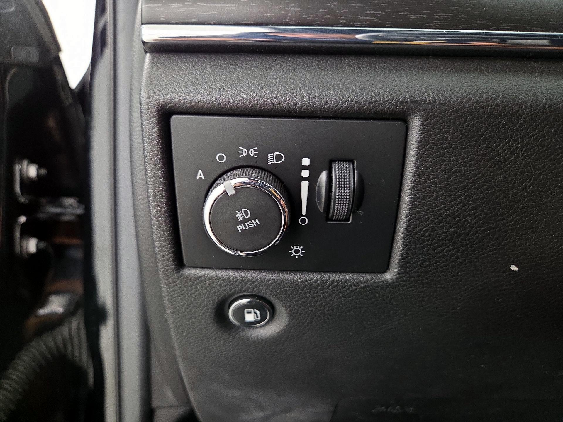 Thumbnail: 2017 Jeep Grand Cherokee - 13