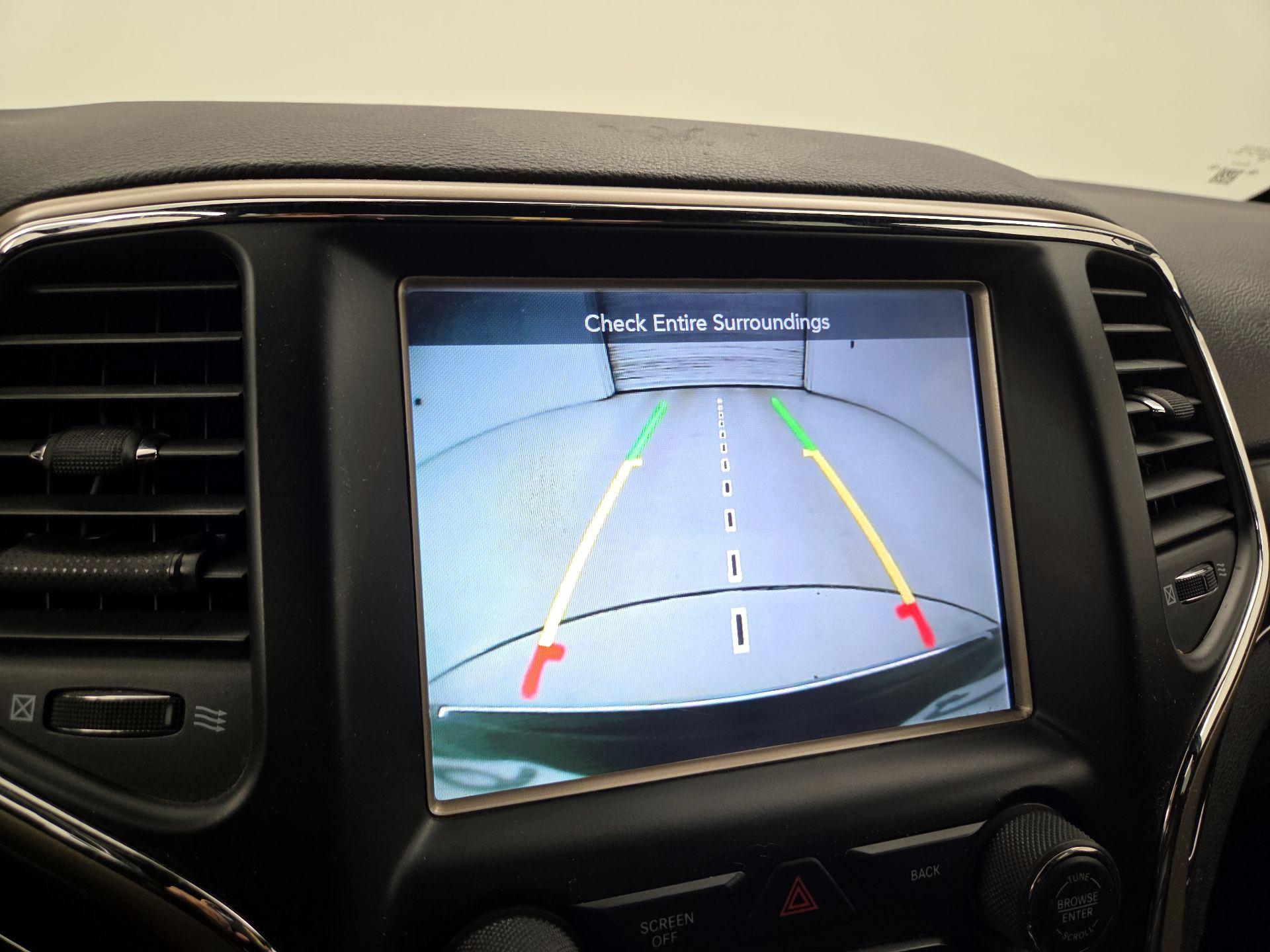 Thumbnail: 2017 Jeep Grand Cherokee - 15