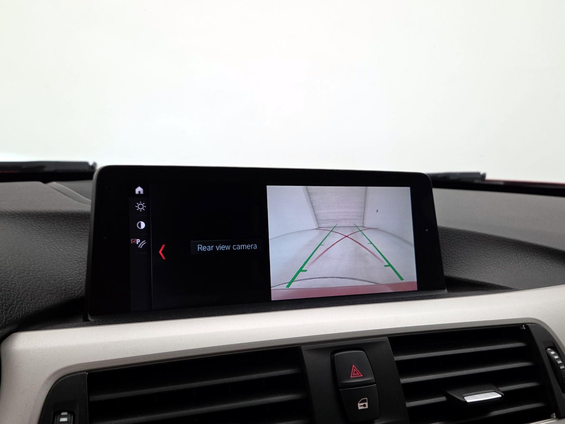 Thumbnail: 2018 BMW 3 Series - 15