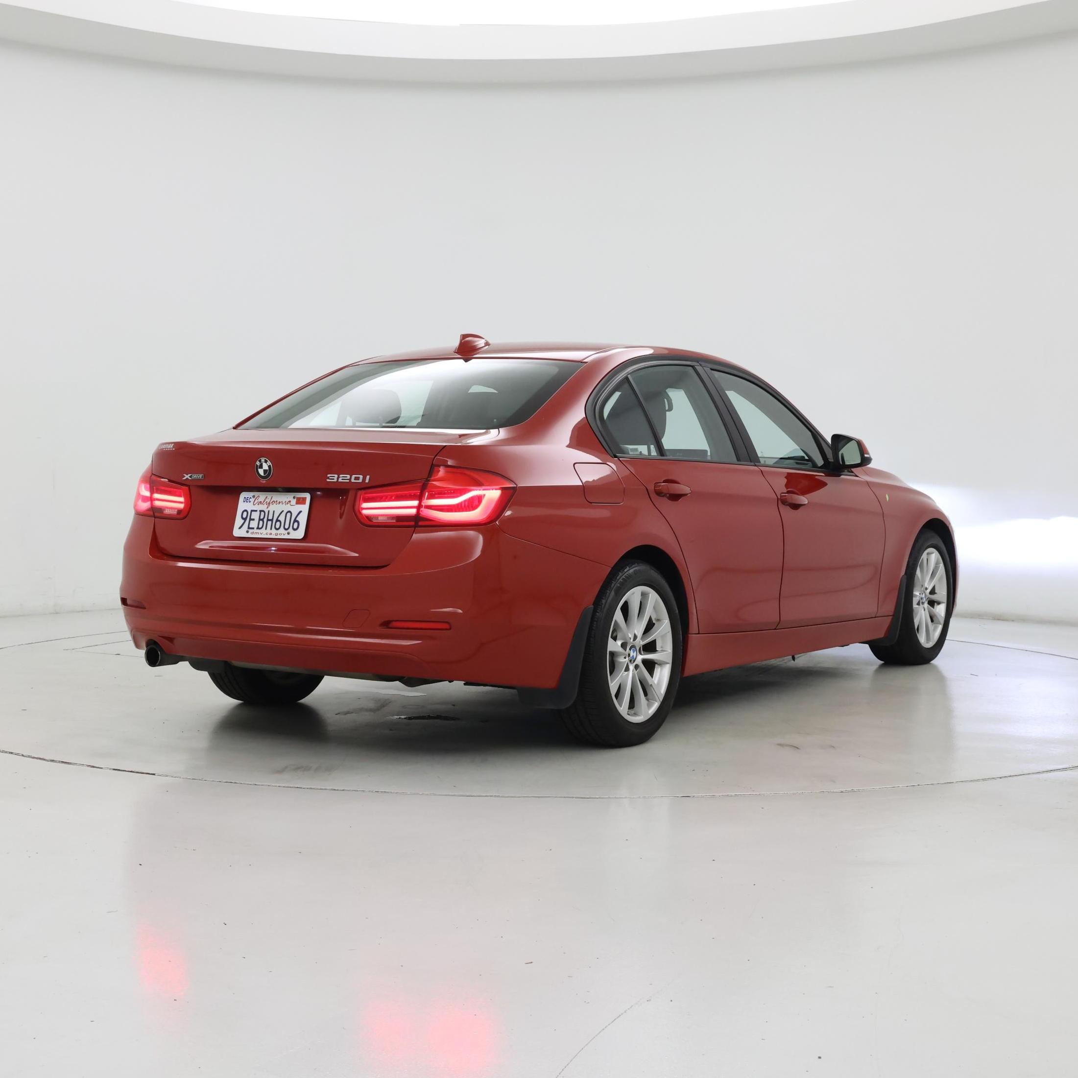 Thumbnail: 2018 BMW 3 Series - 8