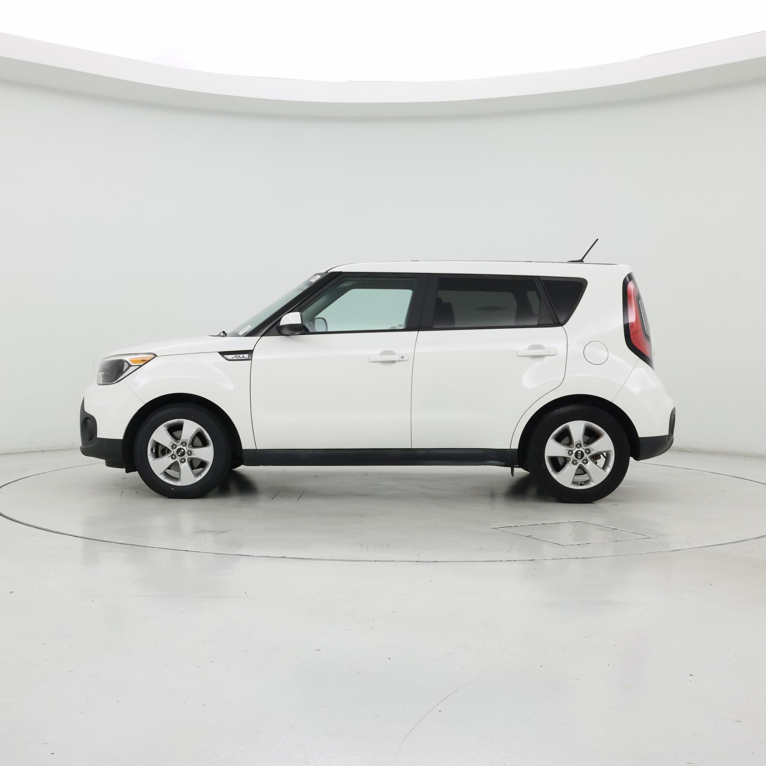 Thumbnail: 2018 Kia Soul - 3