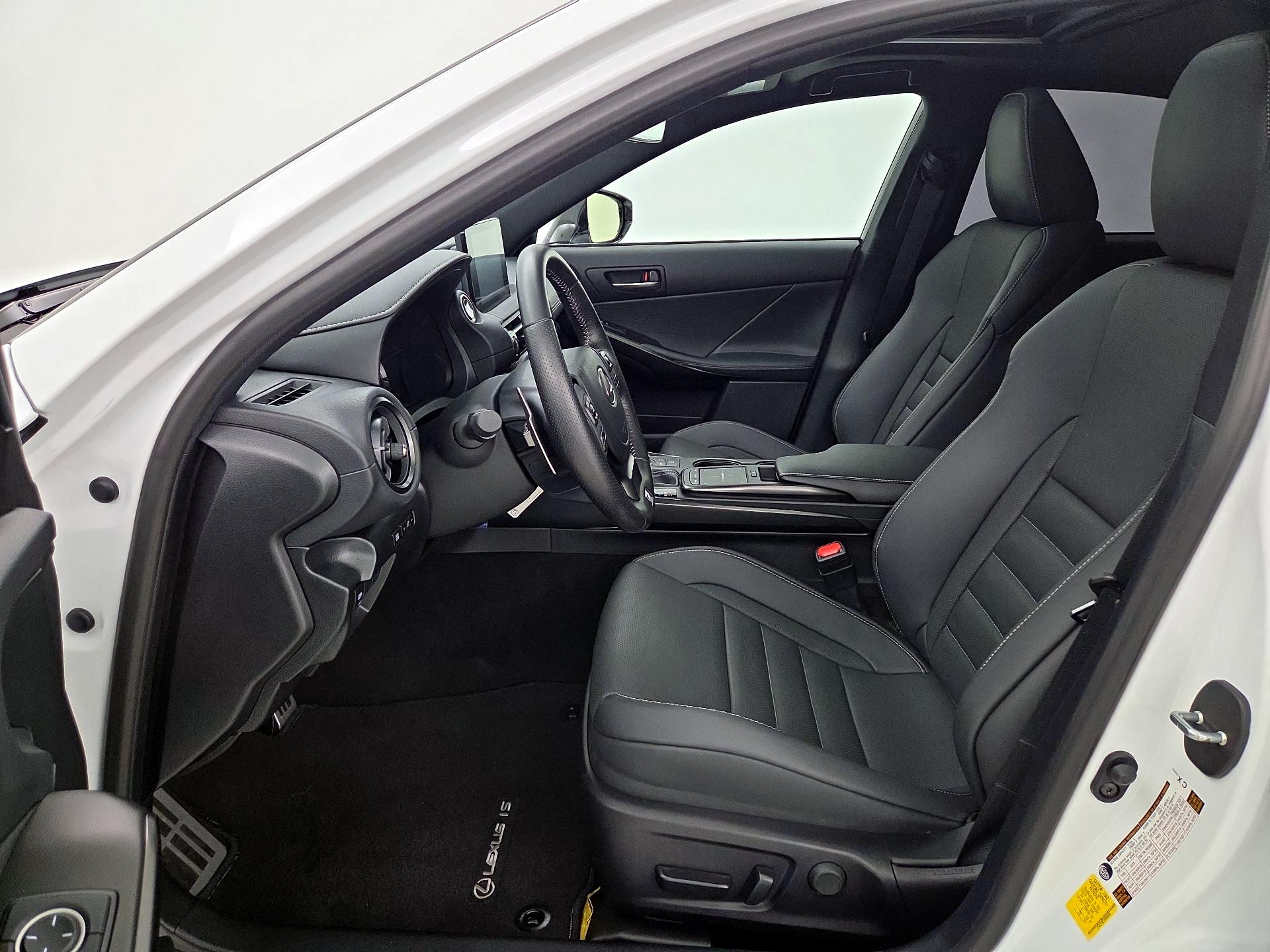 Thumbnail: 2024 Lexus IS - 11