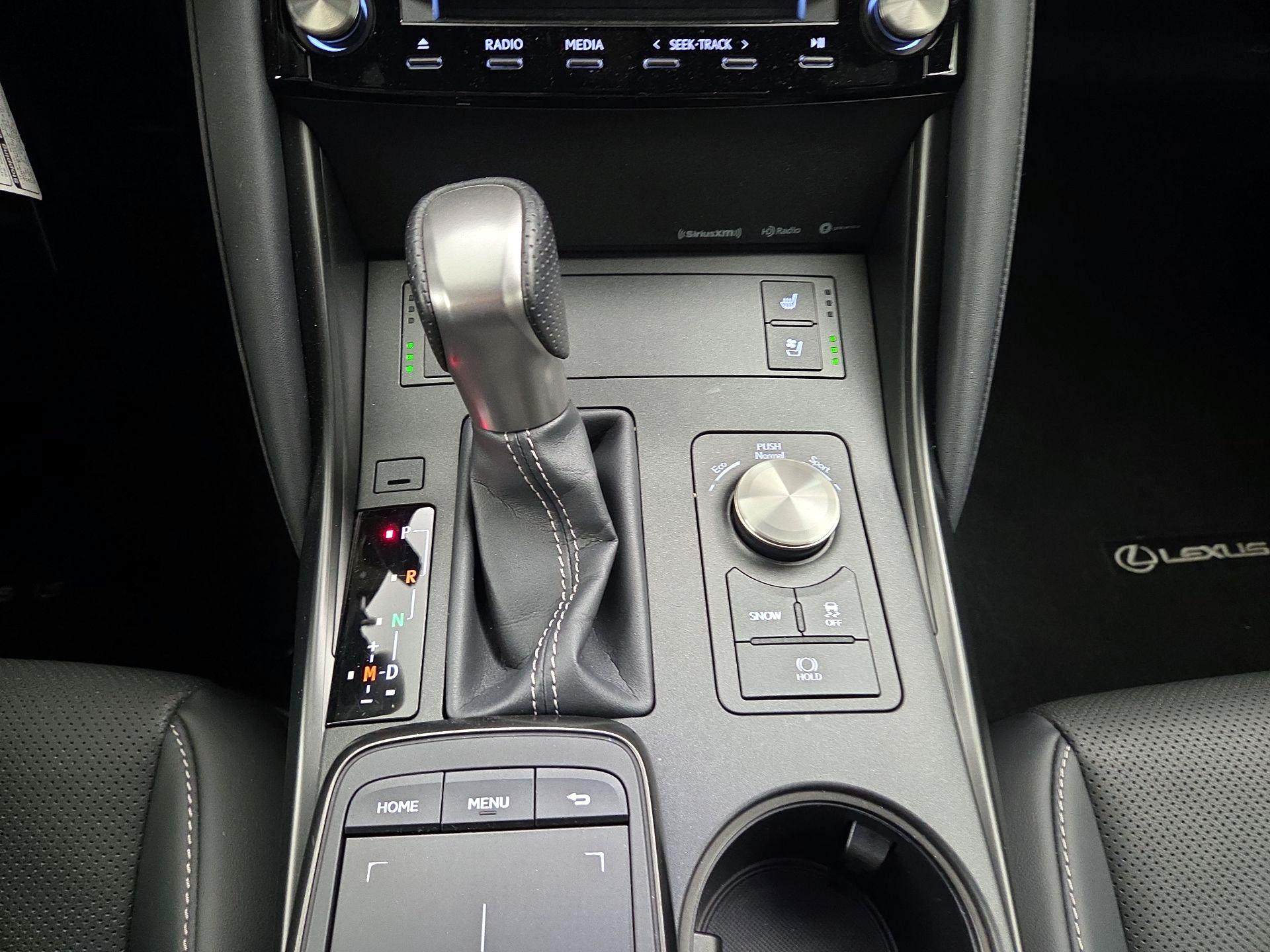 Thumbnail: 2024 Lexus IS - 17