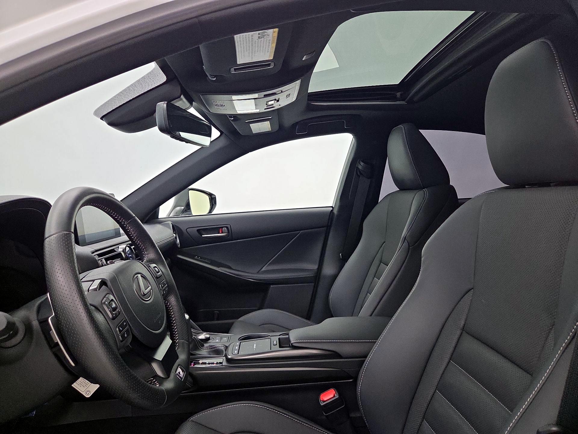 Thumbnail: 2024 Lexus IS - 19