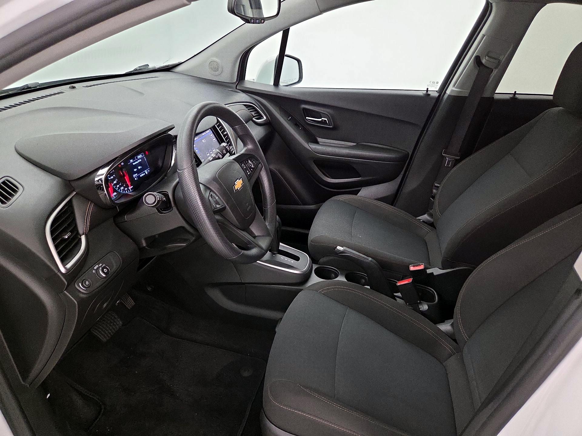 Thumbnail: 2022 Chevrolet Trax - 11