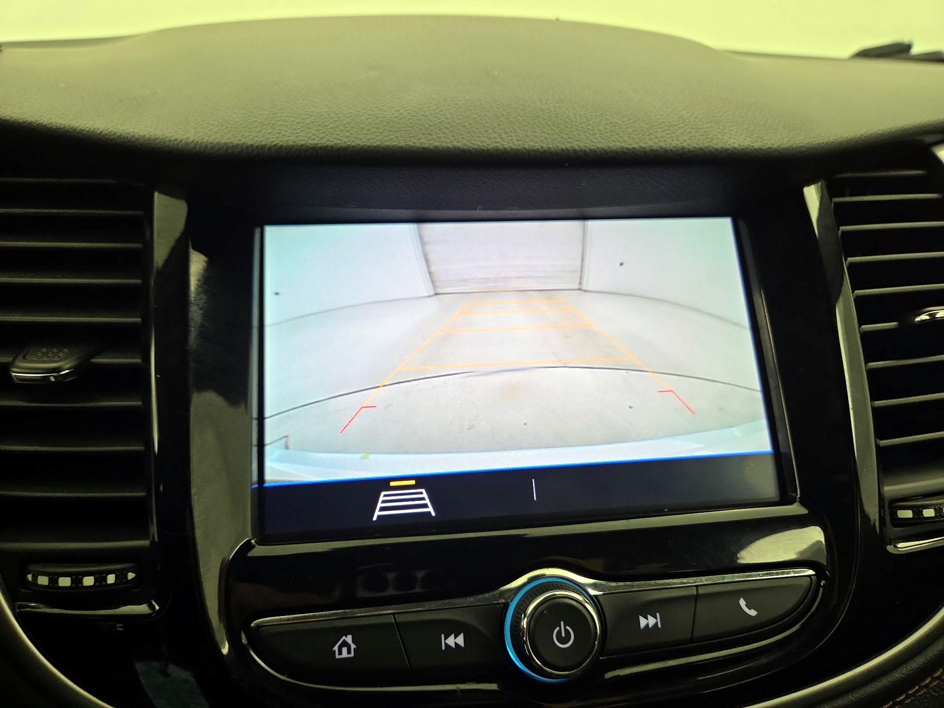 Thumbnail: 2022 Chevrolet Trax - 14