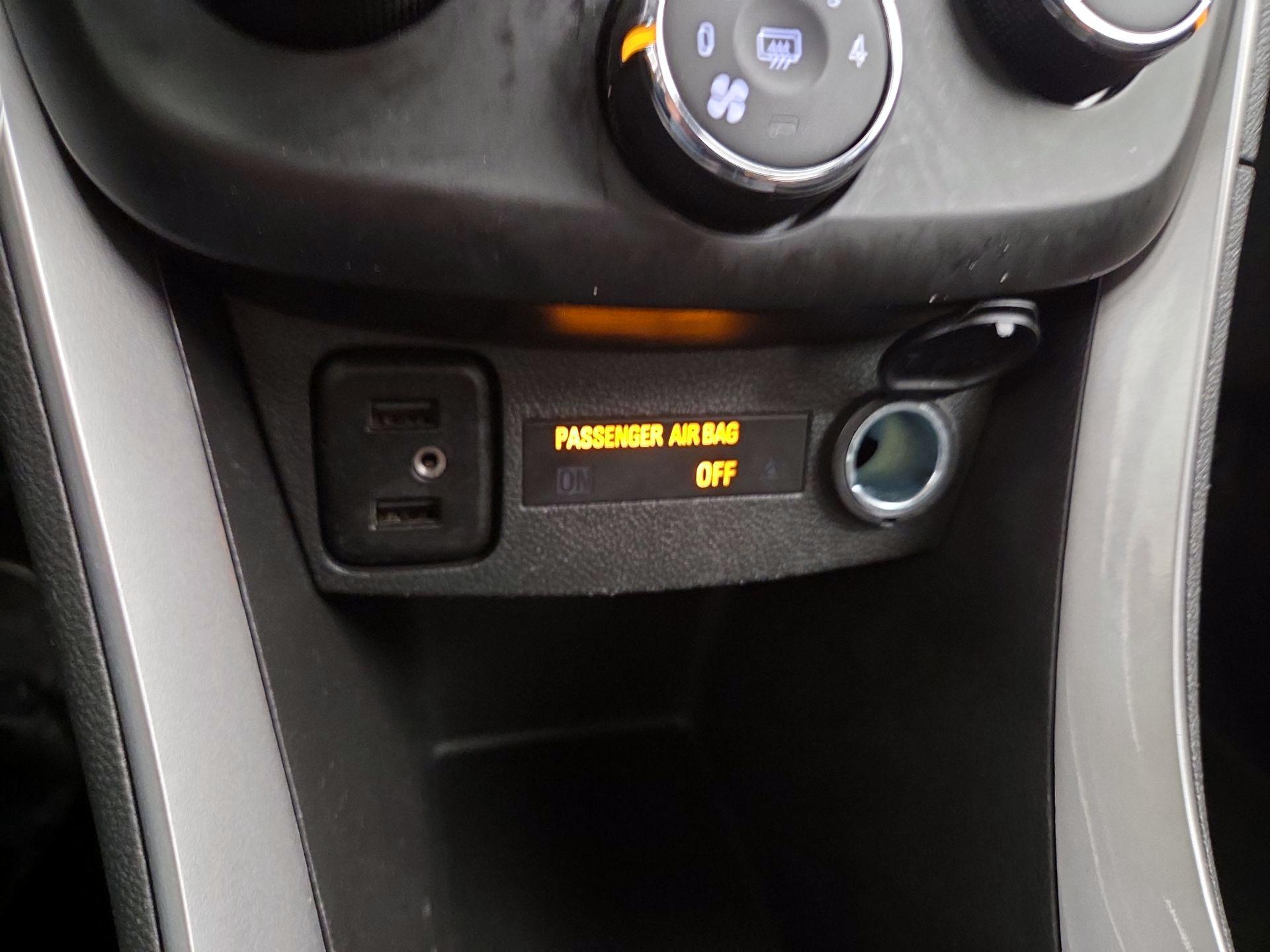 Thumbnail: 2022 Chevrolet Trax - 18