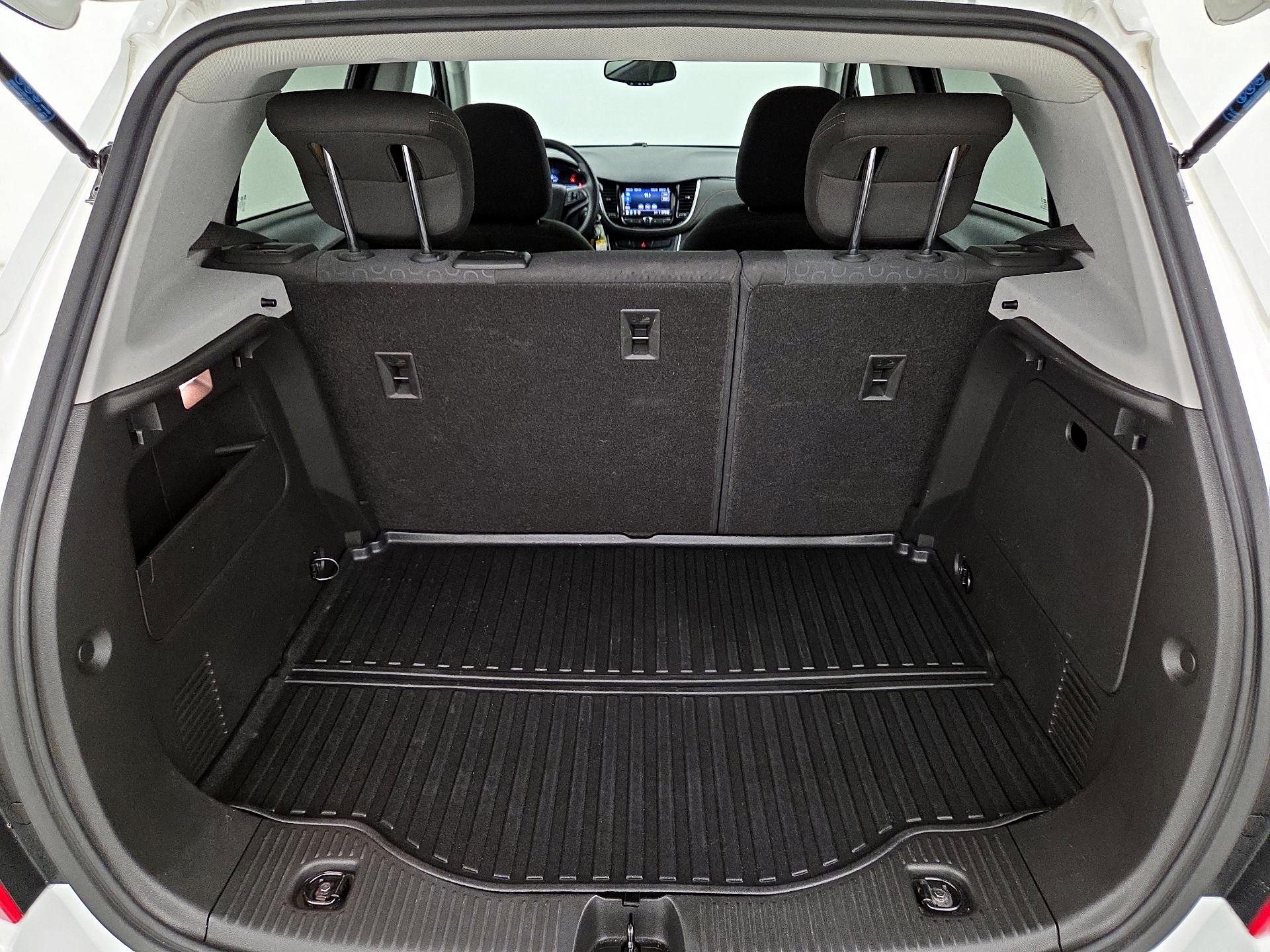 Thumbnail: 2022 Chevrolet Trax - 20