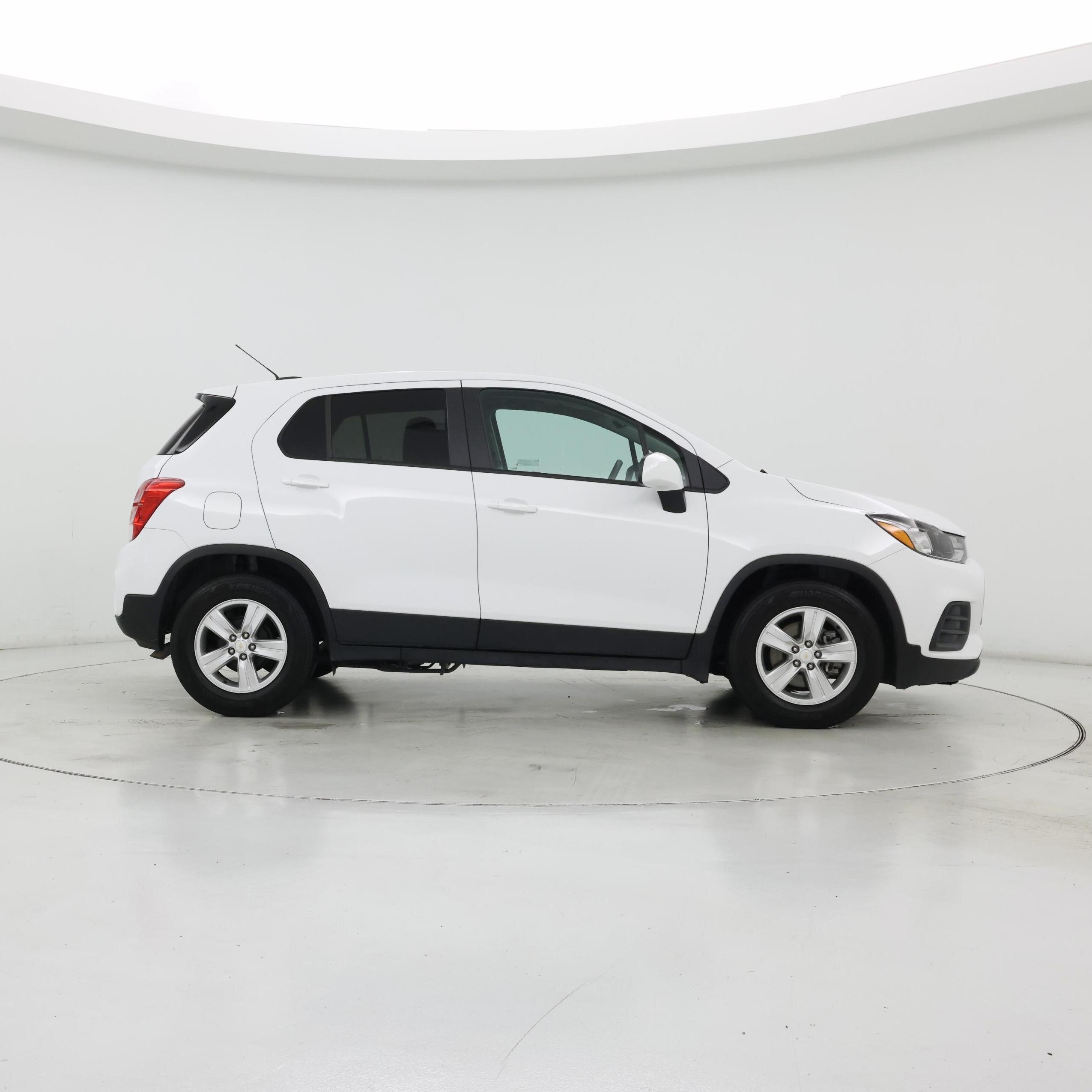 Thumbnail: 2022 Chevrolet Trax - 7