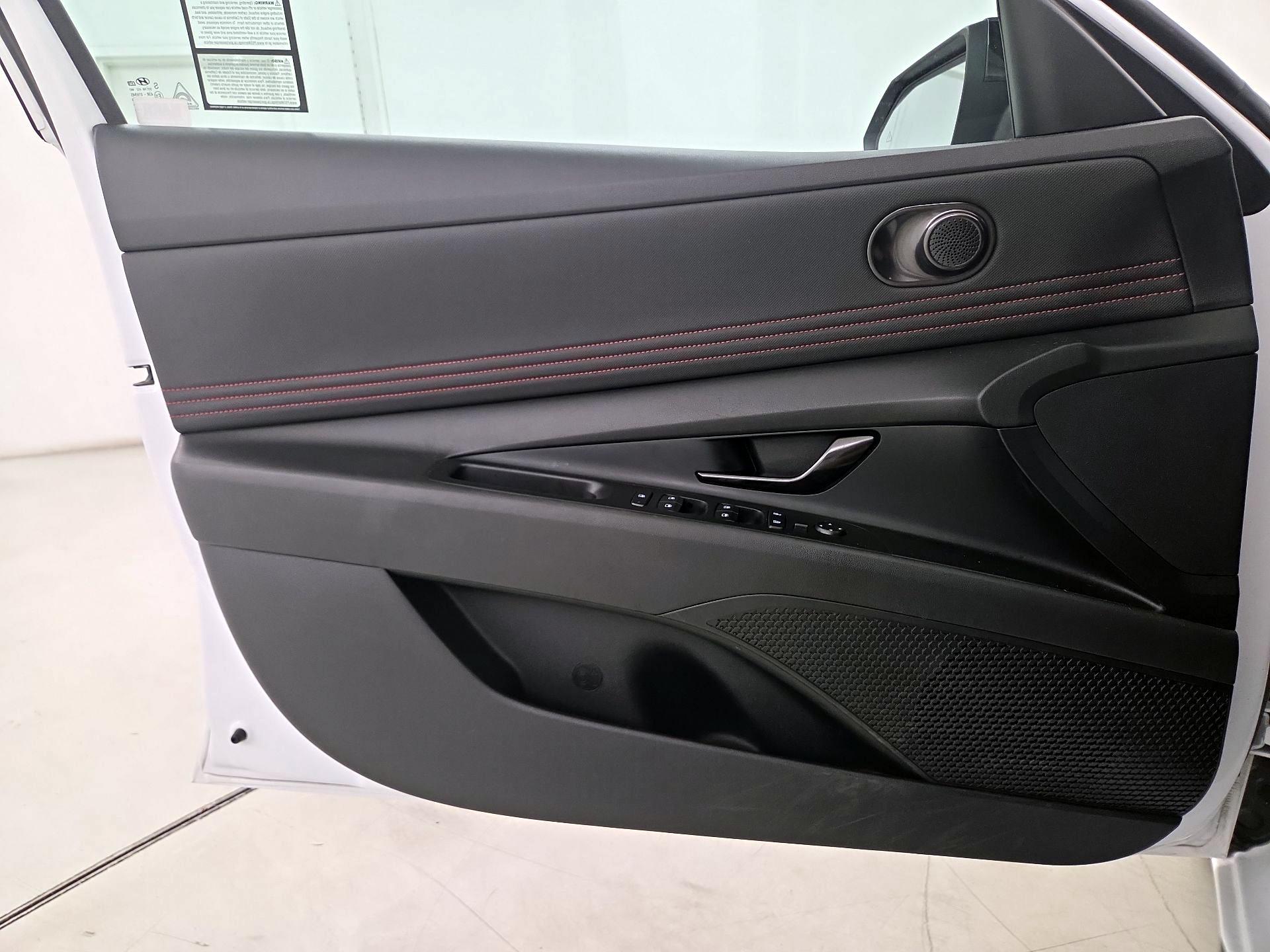 Thumbnail: 2023 Hyundai Elantra - 12