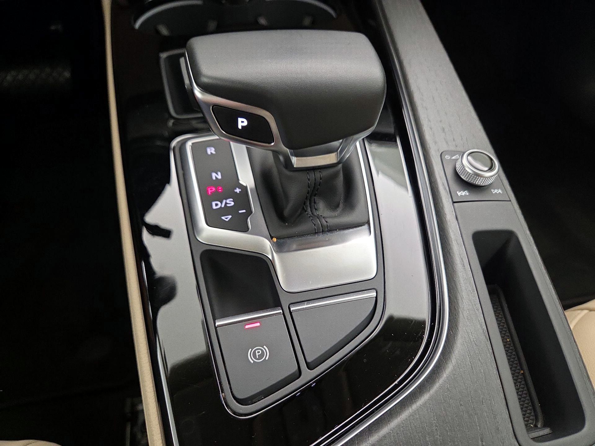 Thumbnail: 2021 Audi A4 - 17