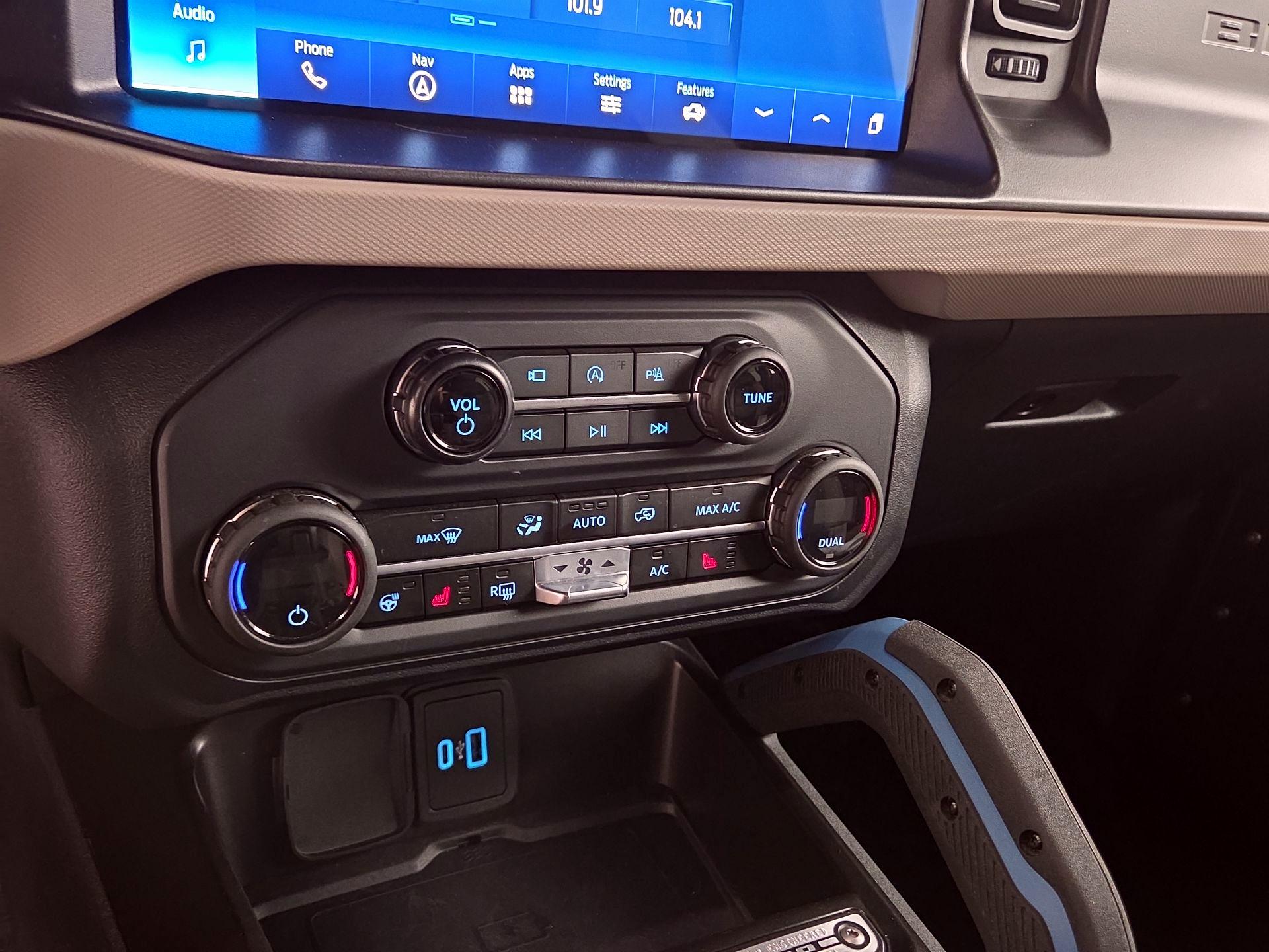 Thumbnail: 2023 Ford Bronco - 17