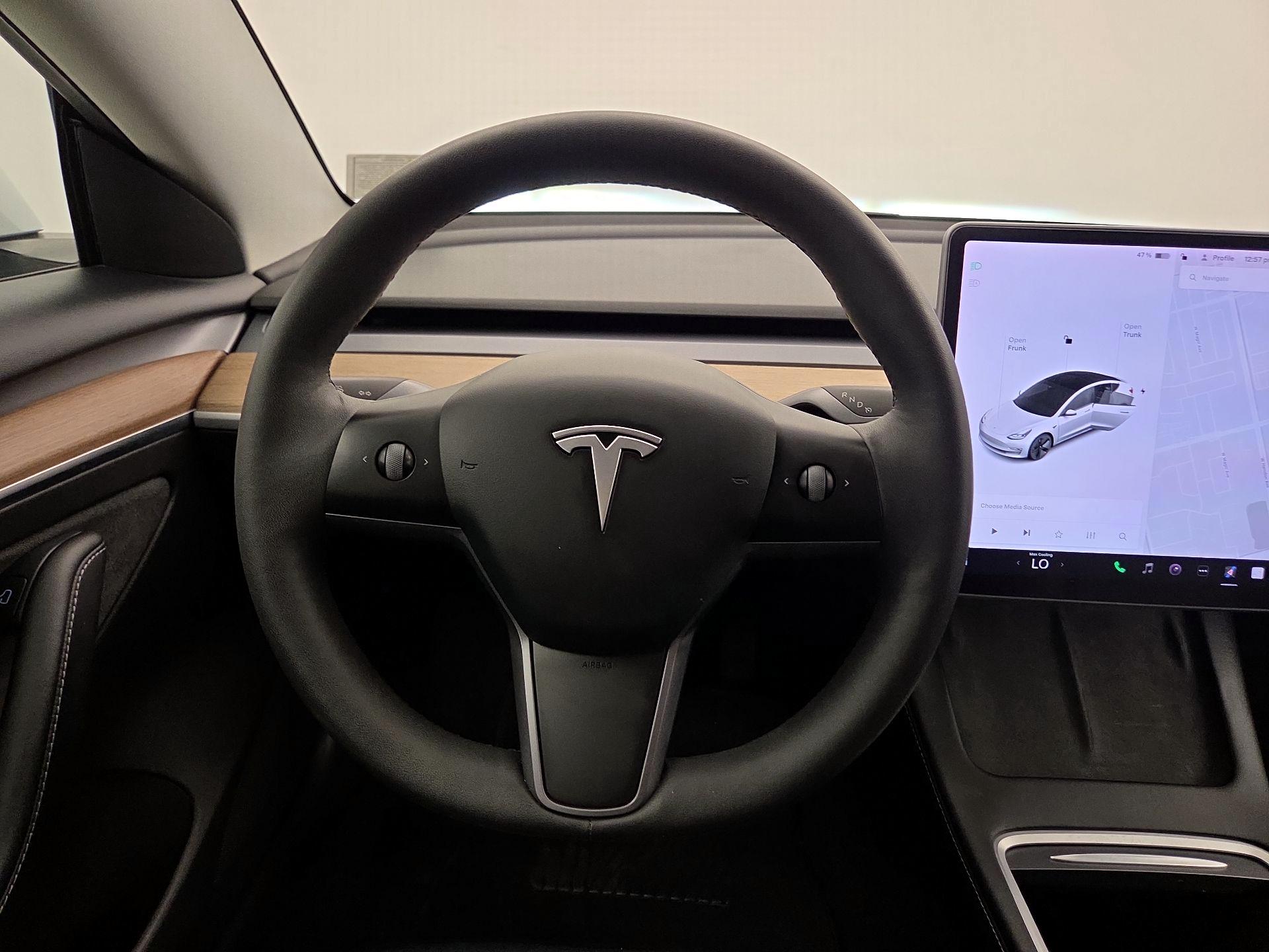 Thumbnail: 2021 Tesla Model 3 - 10