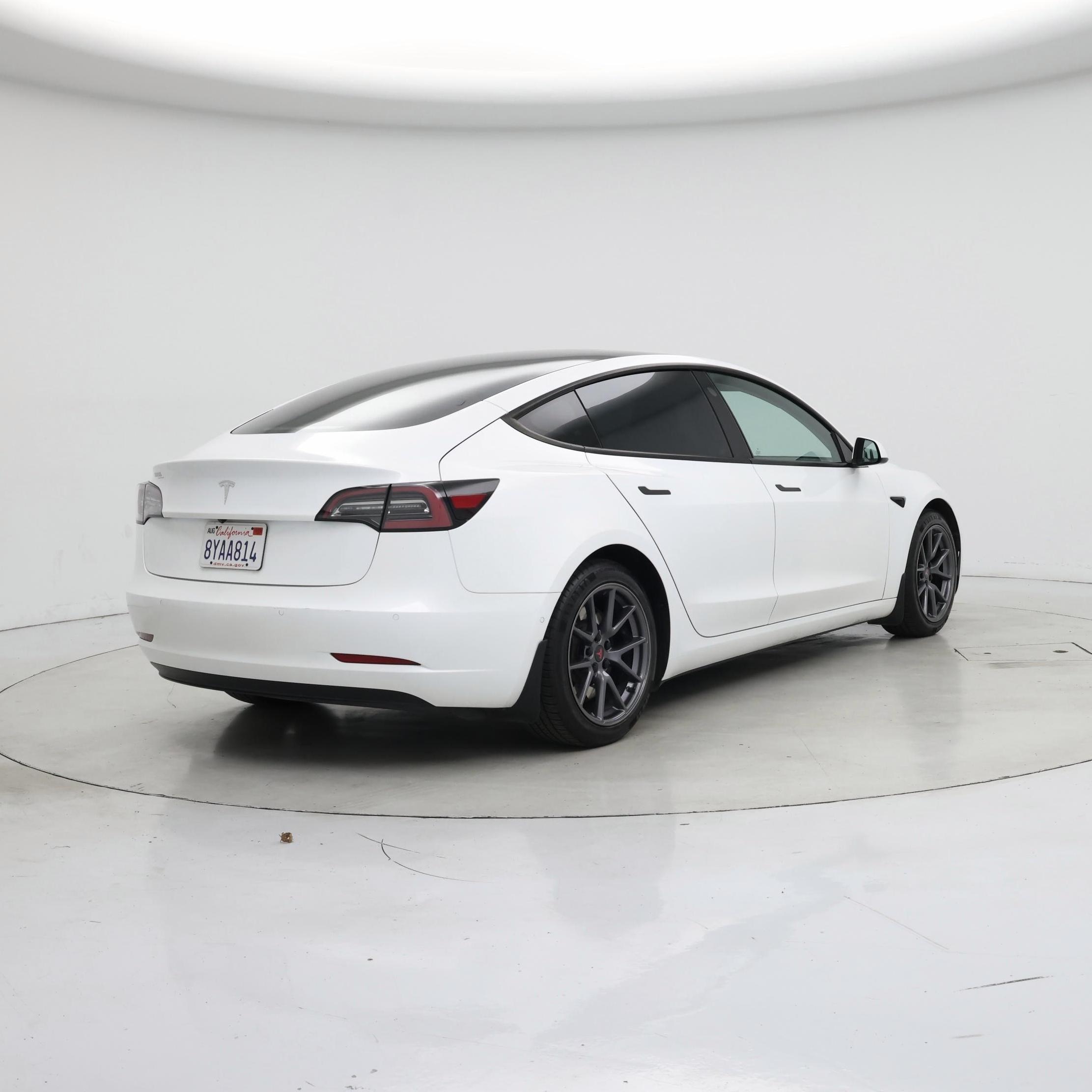 Thumbnail: 2021 Tesla Model 3 - 8