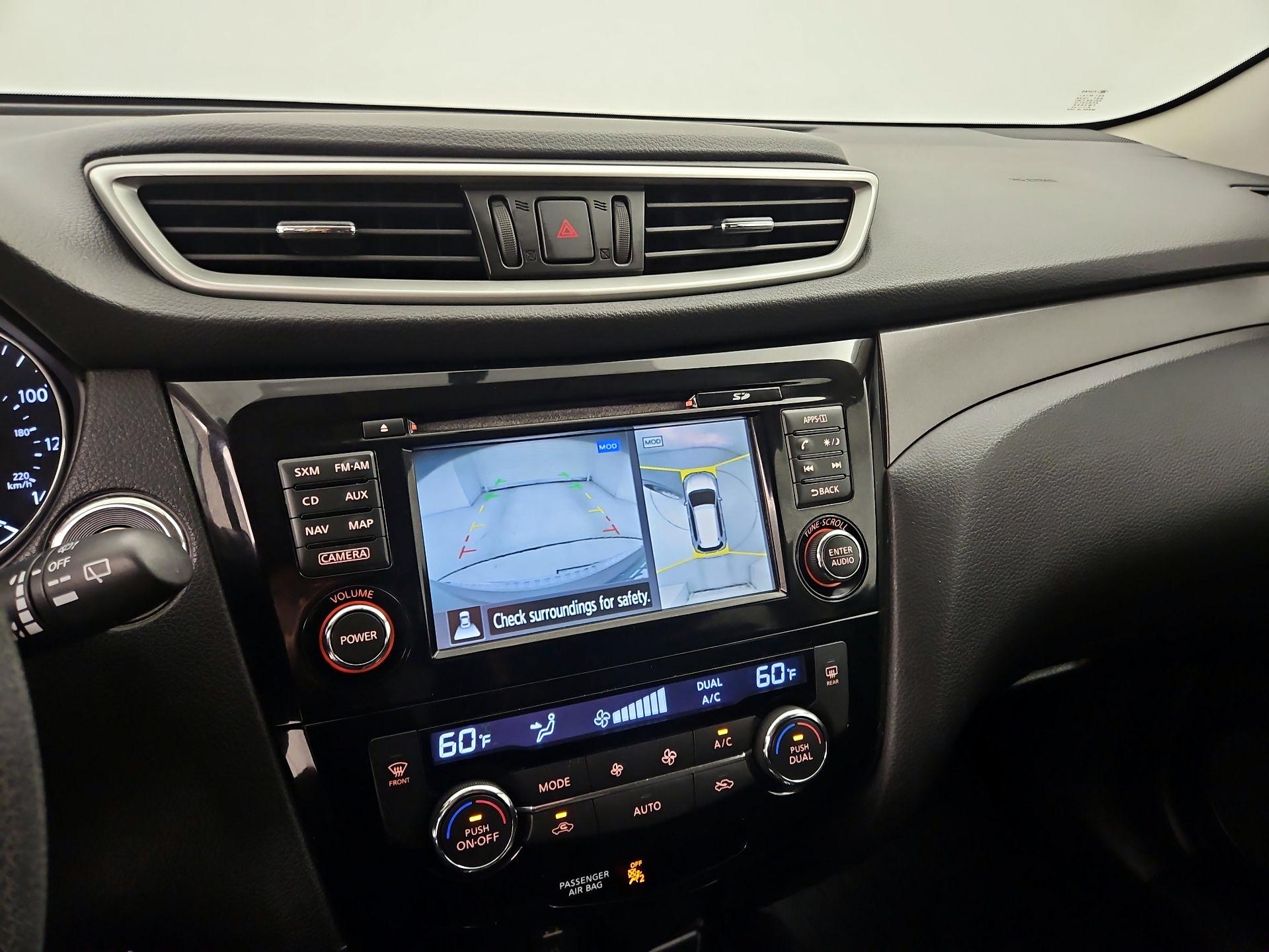 Thumbnail: 2016 Nissan Rogue - 15