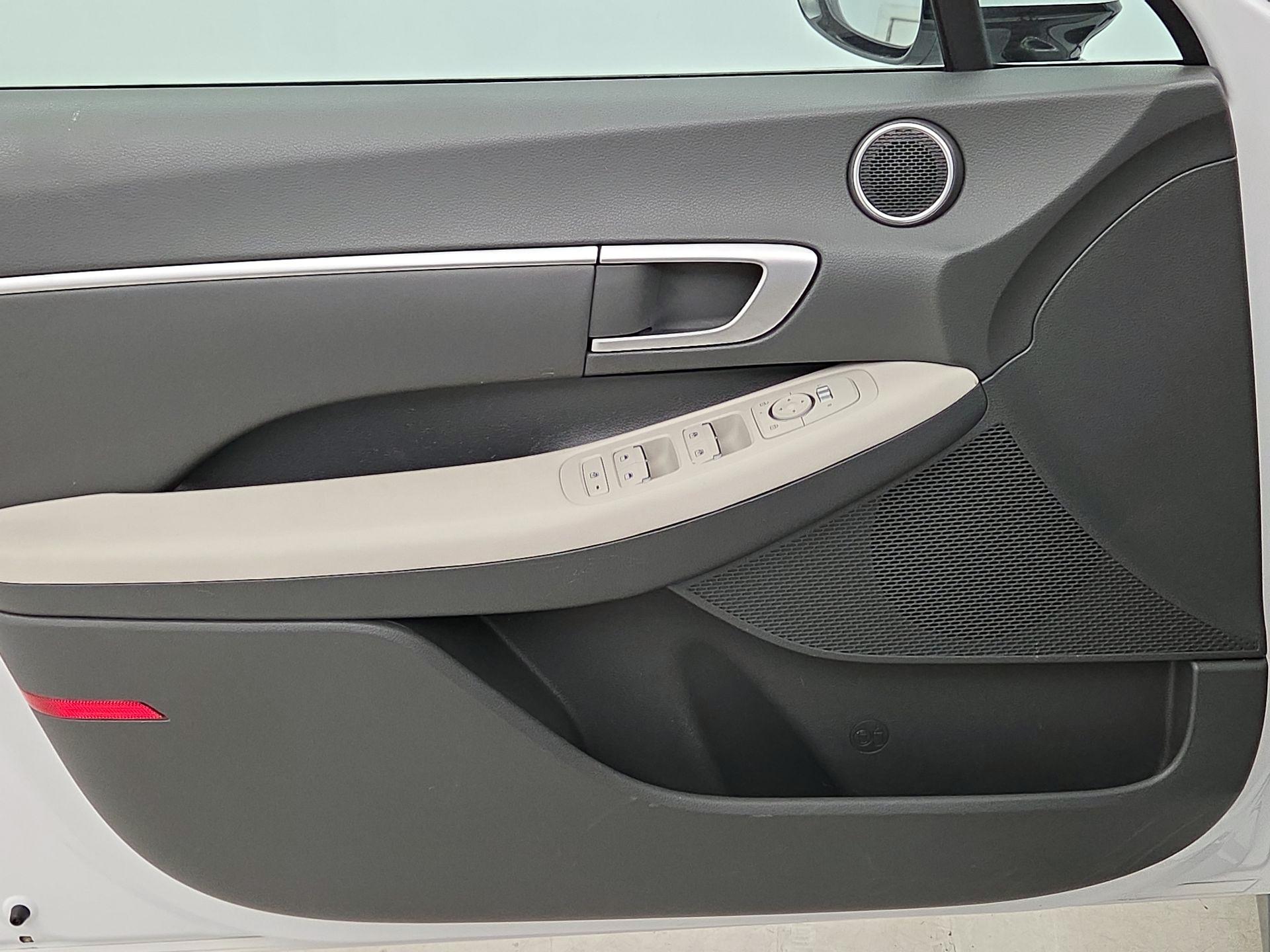 Thumbnail: 2024 Hyundai Sonata - 12