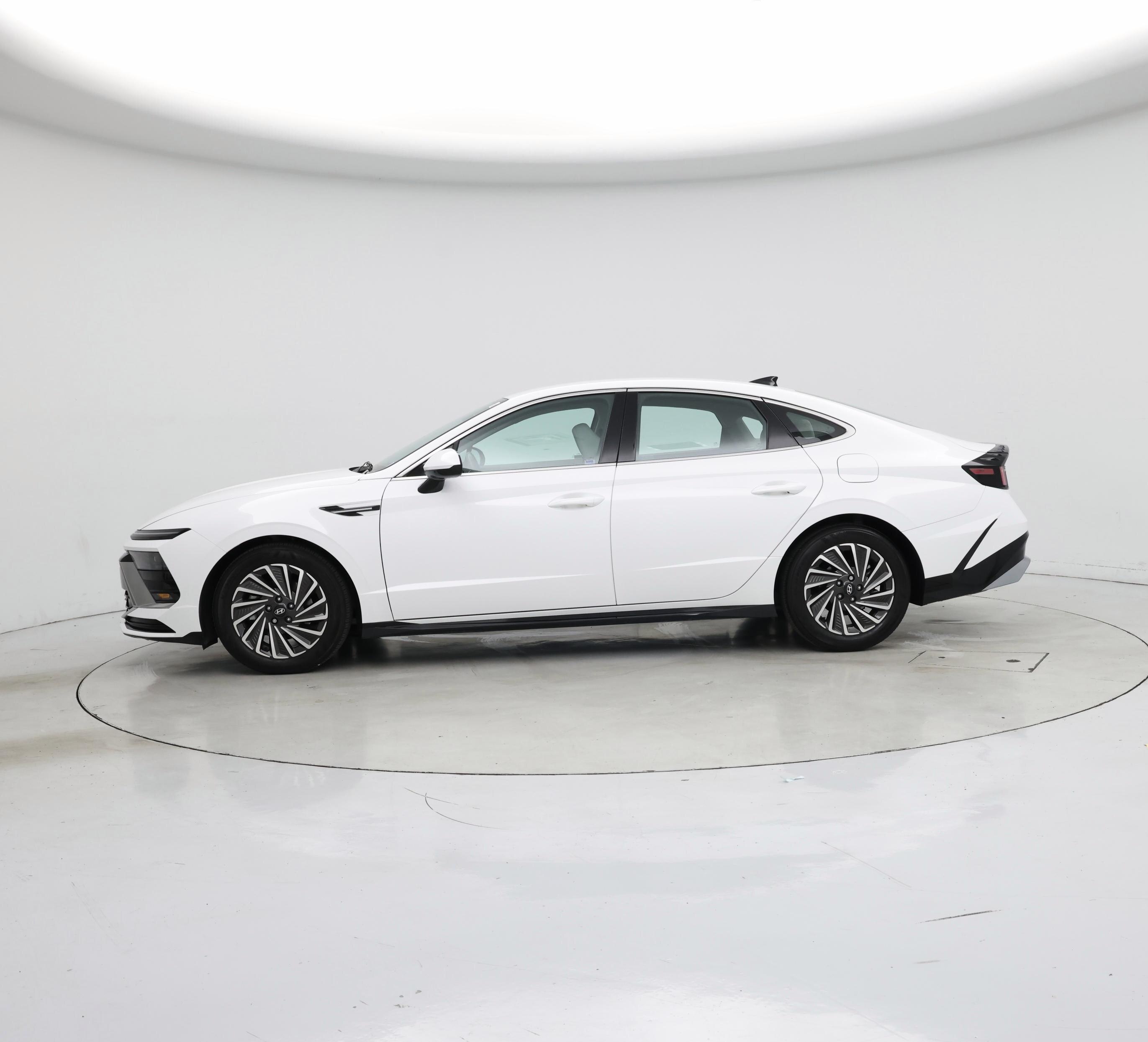 Thumbnail: 2024 Hyundai Sonata - 3