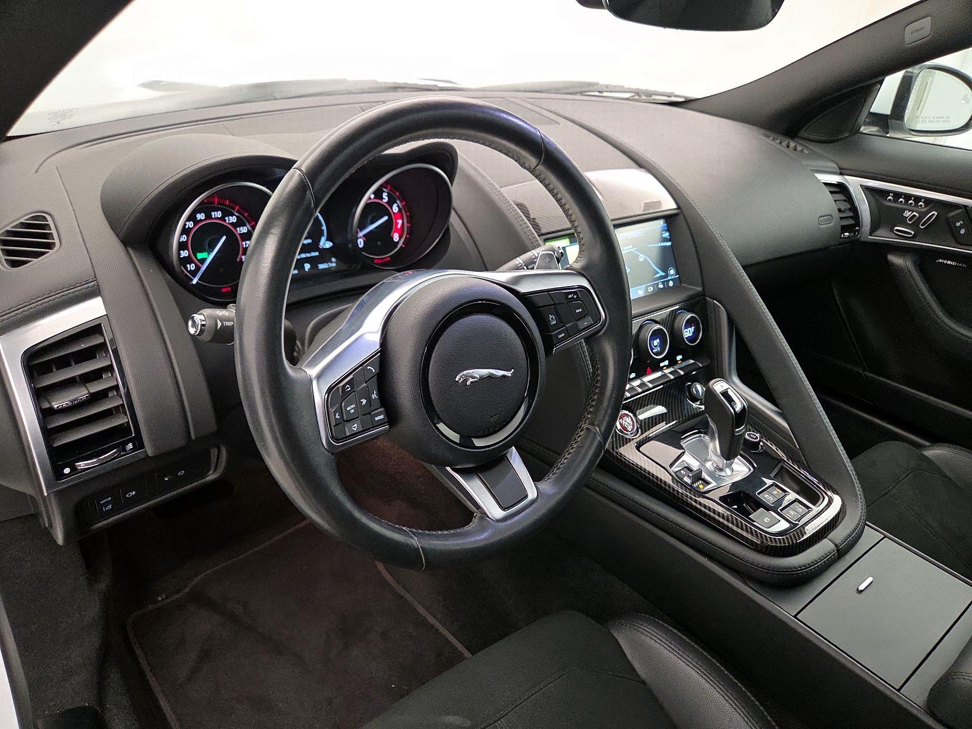 Thumbnail: 2020 Jaguar F-Type - 9