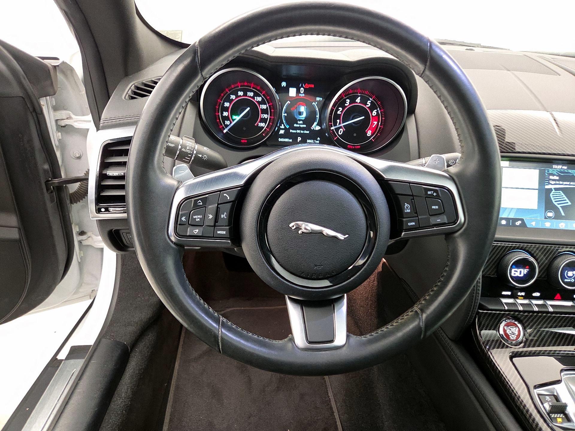 Thumbnail: 2020 Jaguar F-Type - 10