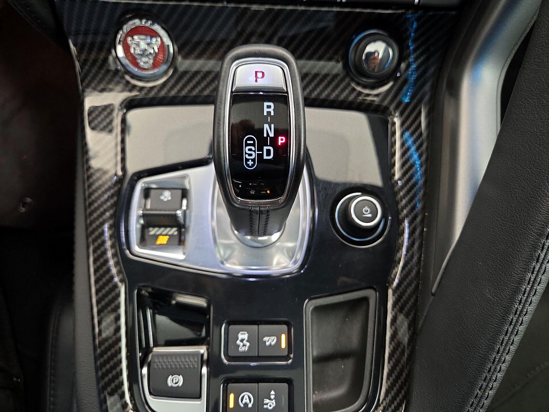 Thumbnail: 2020 Jaguar F-Type - 18