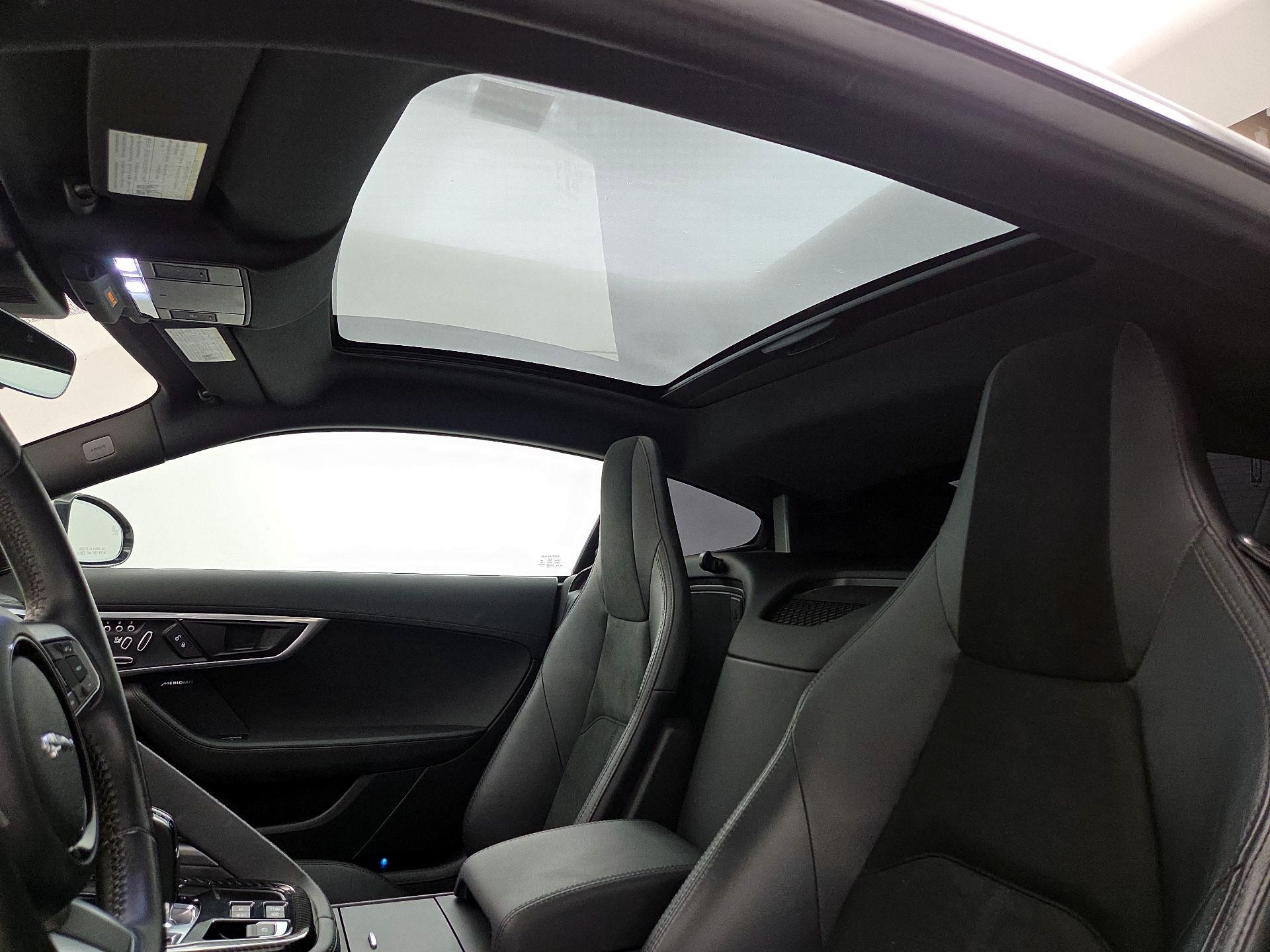 Thumbnail: 2020 Jaguar F-Type - 19