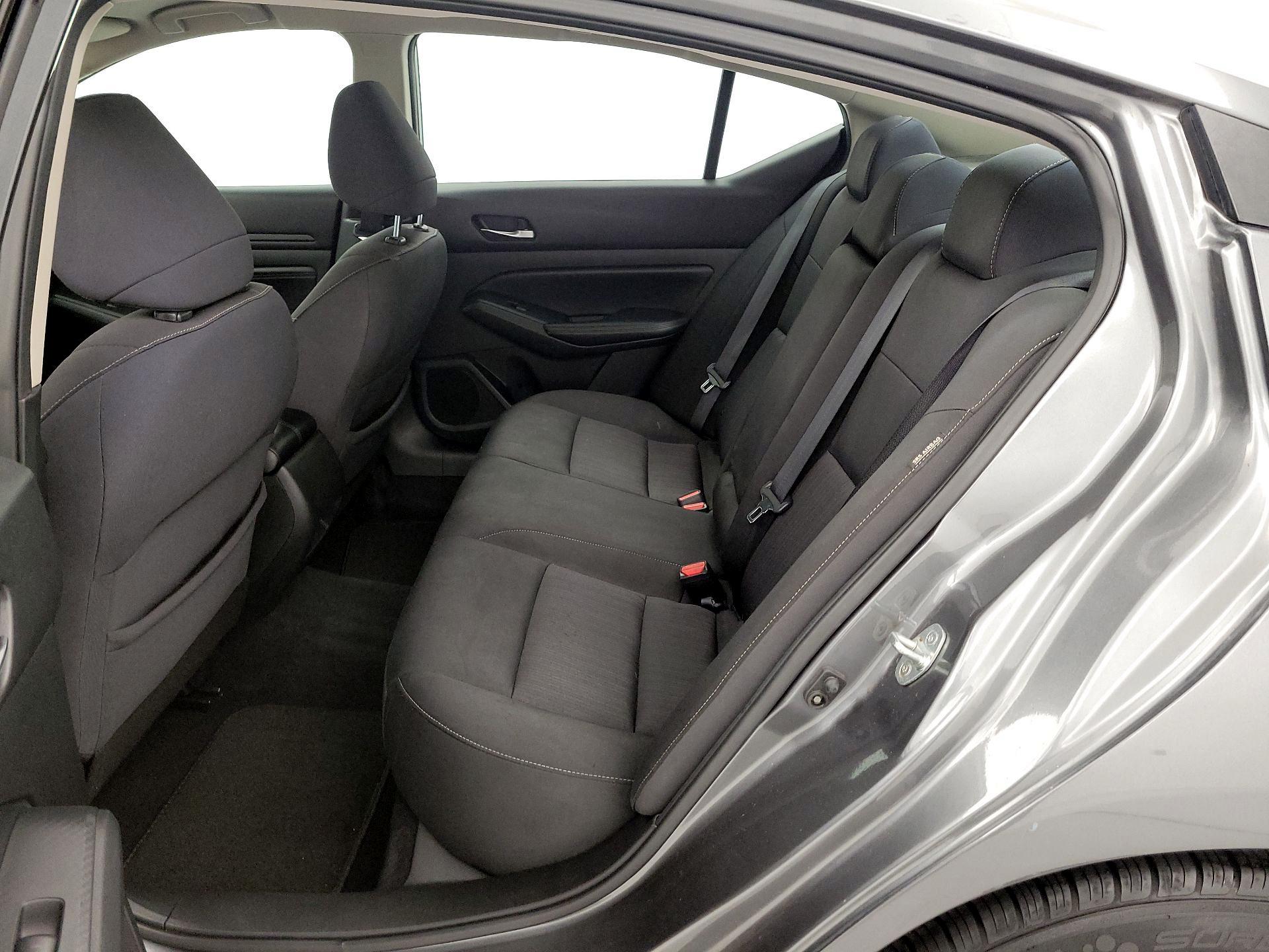 Thumbnail: 2019 Nissan Altima - 19