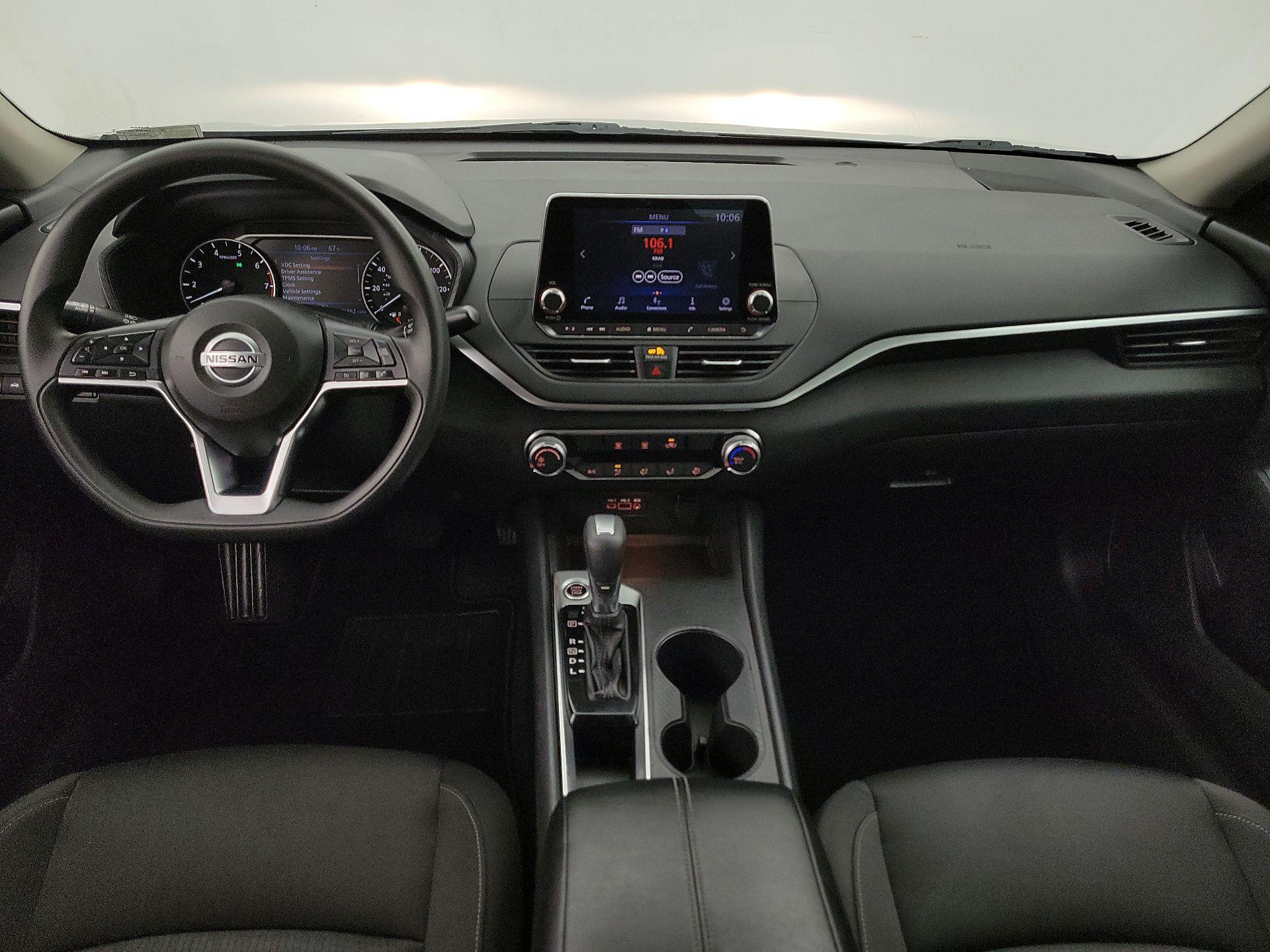 Thumbnail: 2019 Nissan Altima - 9