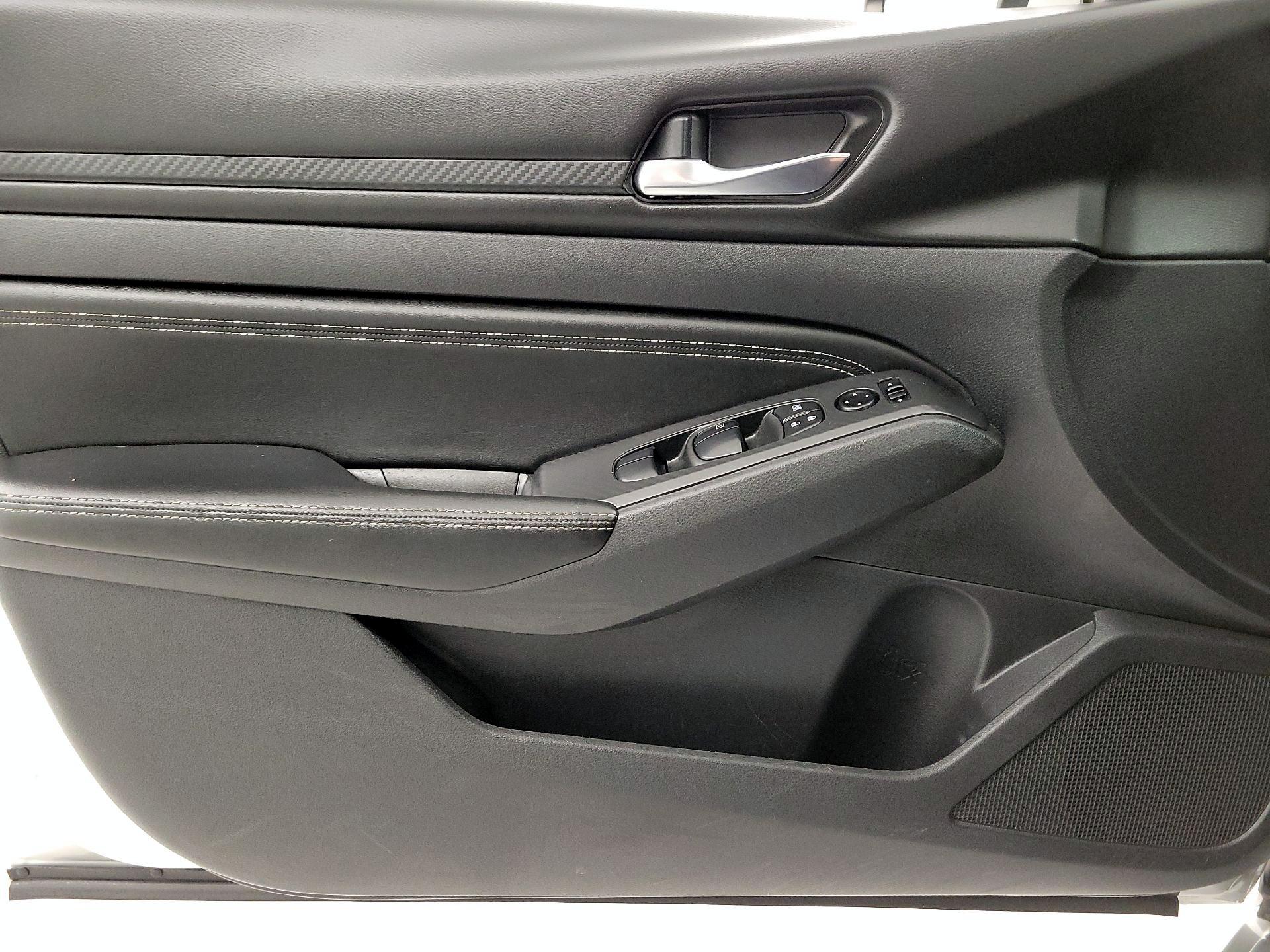 Thumbnail: 2019 Nissan Altima - 12