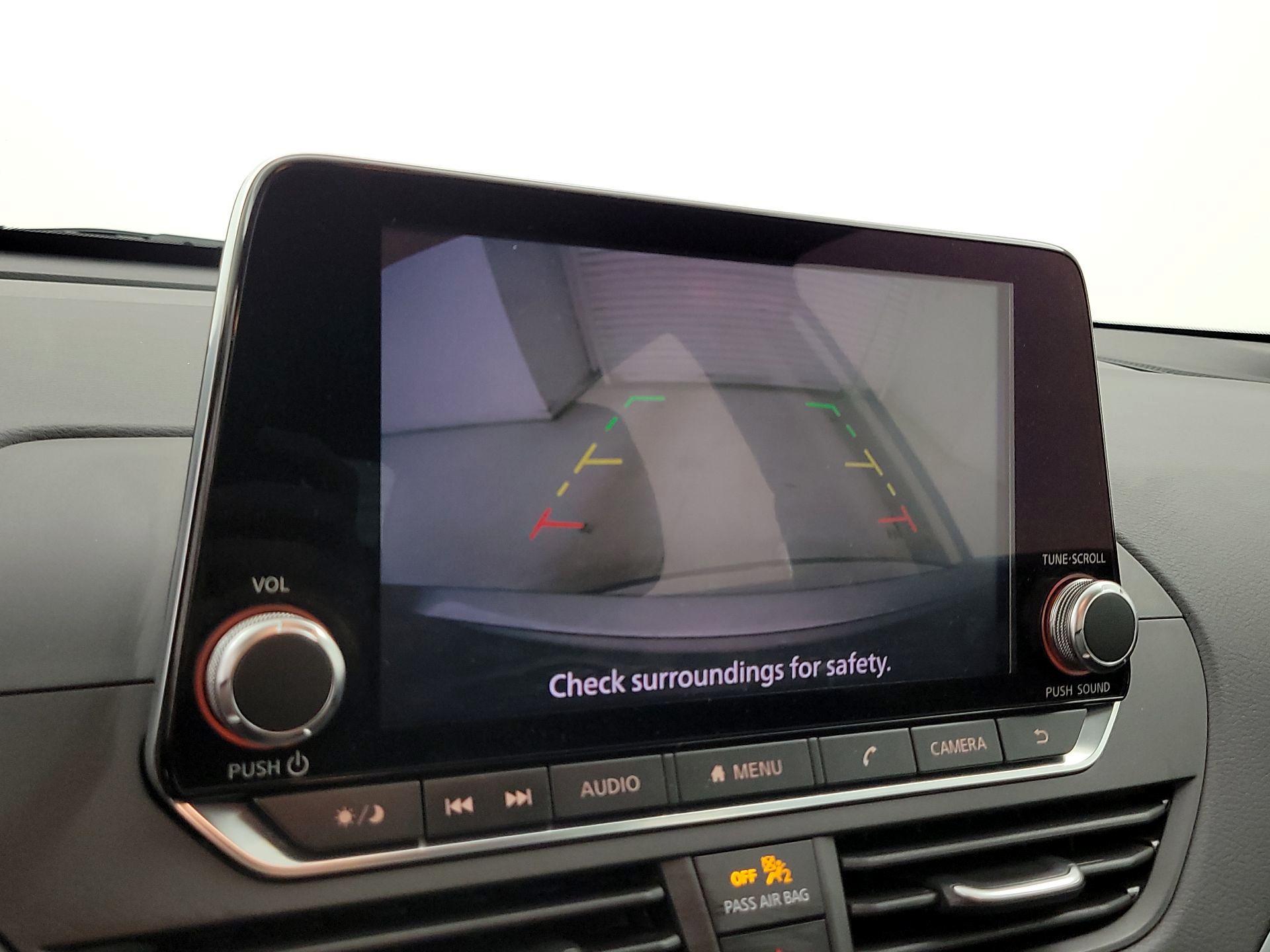 Thumbnail: 2019 Nissan Altima - 14