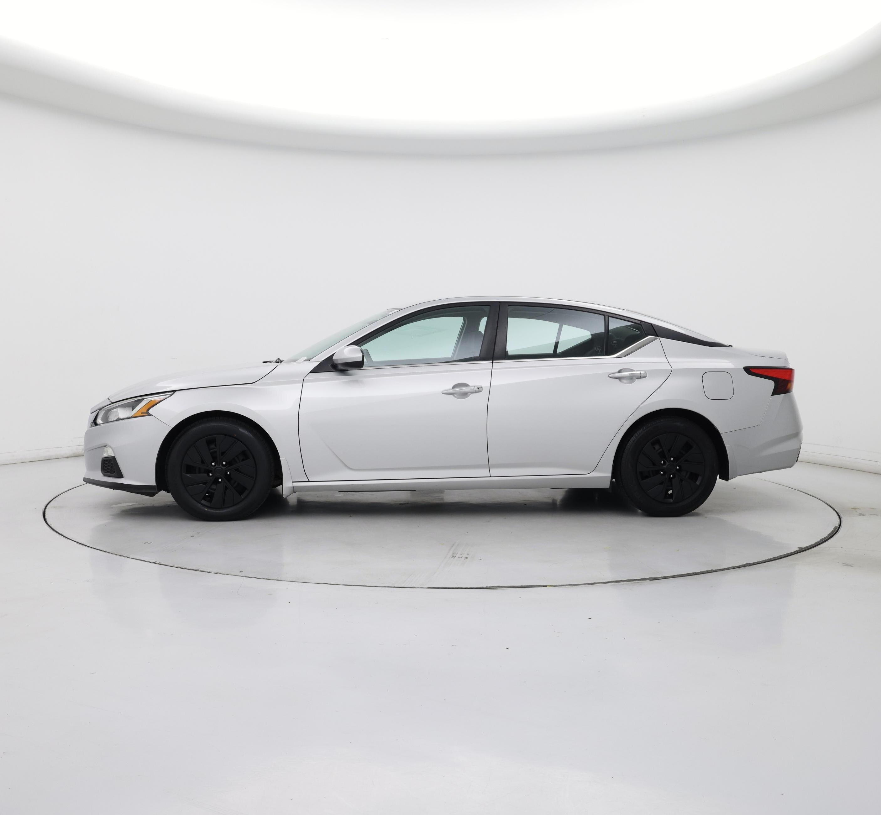 Thumbnail: 2019 Nissan Altima - 3