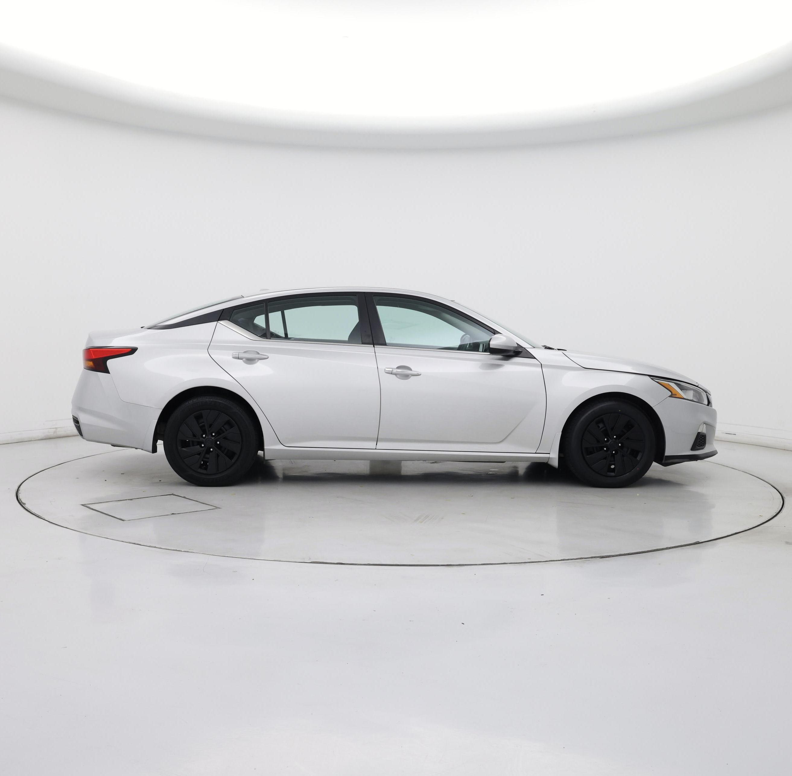 Thumbnail: 2019 Nissan Altima - 7