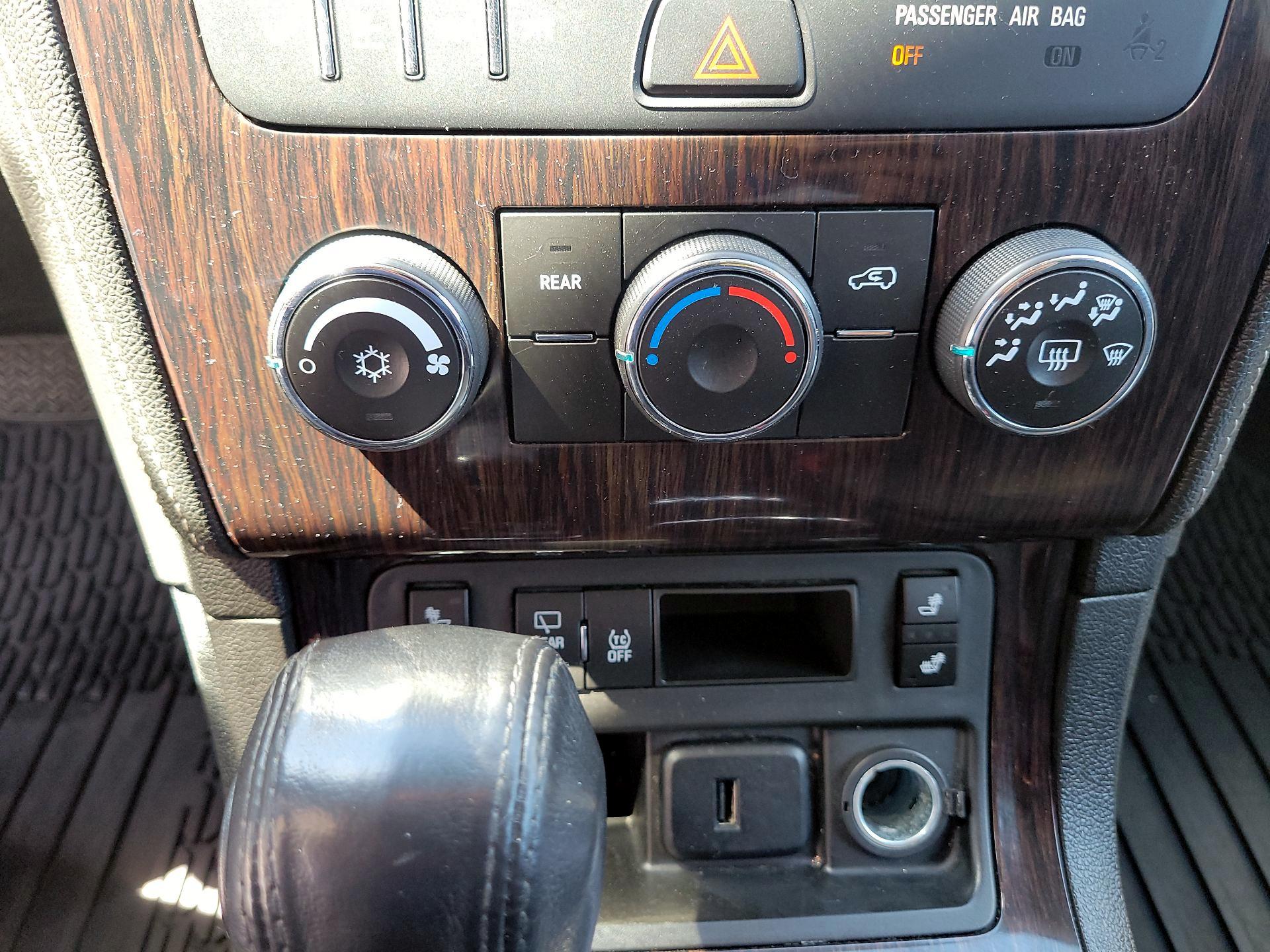 Thumbnail: 2017 Chevrolet Traverse - 16